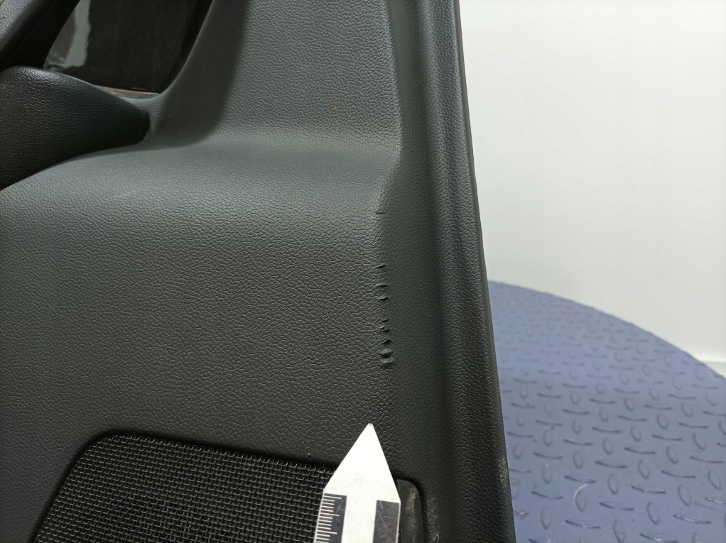 дверные карты передний левый INFINITI FX35