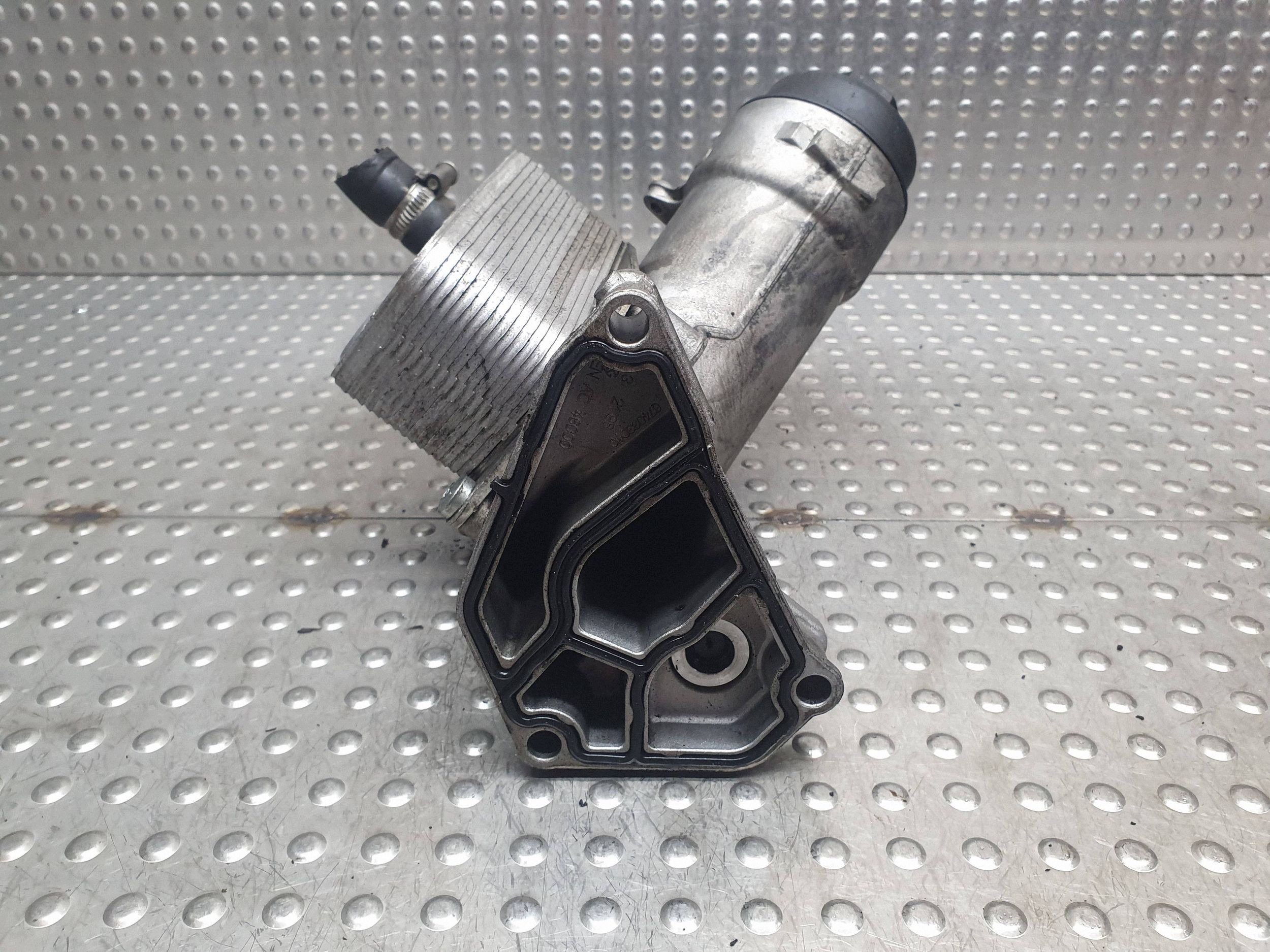 oil filter holder radiator 7787072 BMW E46 E87 E90 E60 X3 E83 2.0D M47