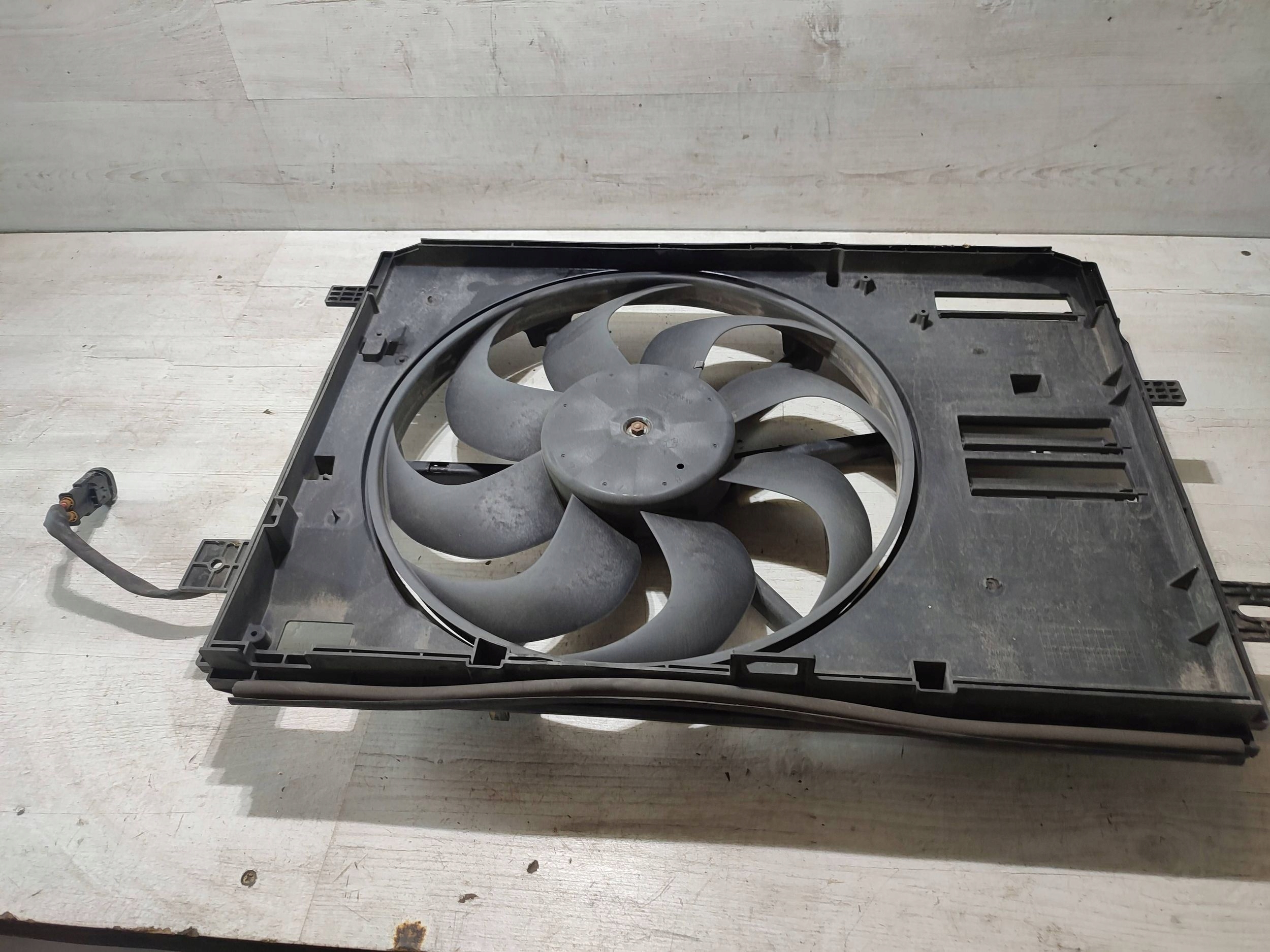 Peugeot 308 2019 electrical radiator fan
