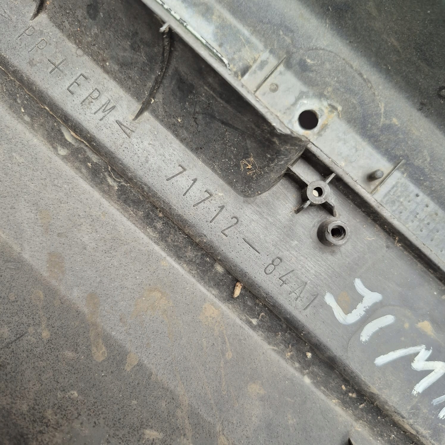 SUZUKI JIMNY LIFT 06-12 bumper front front 71712-84A1