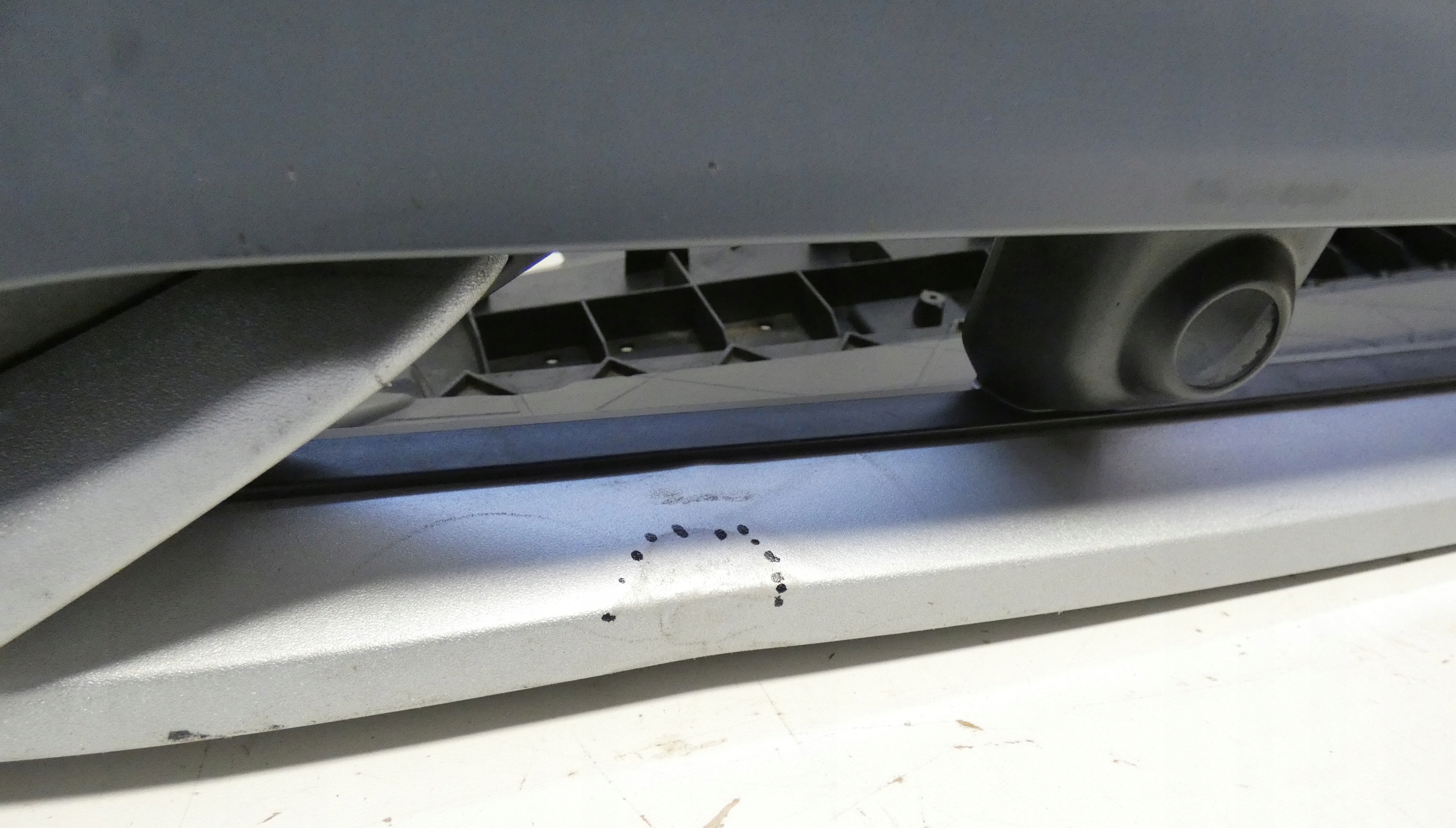 AUDI Q5 SQ5 80A807437P LIFT 2020- POD 6 PDC ZDERZAK PRZÓD PRZEDNI Kolor biały