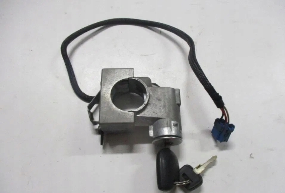 КЛЮЧ ЗАПАЛЮВАННЯ DAF 95 105 XF 85 CF