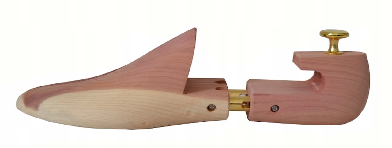 Napínák cedrový 46