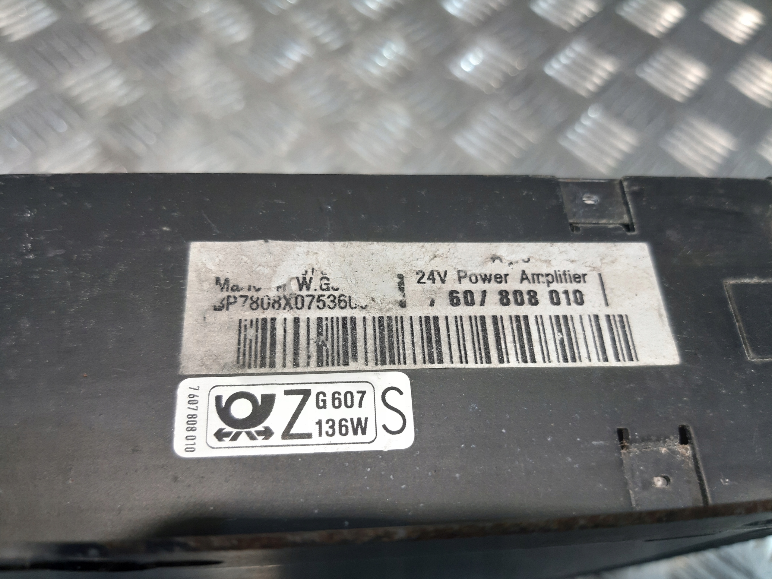 amplifier AUDIO BLAUPUNKT BPA 80 24V 7 607 808 010