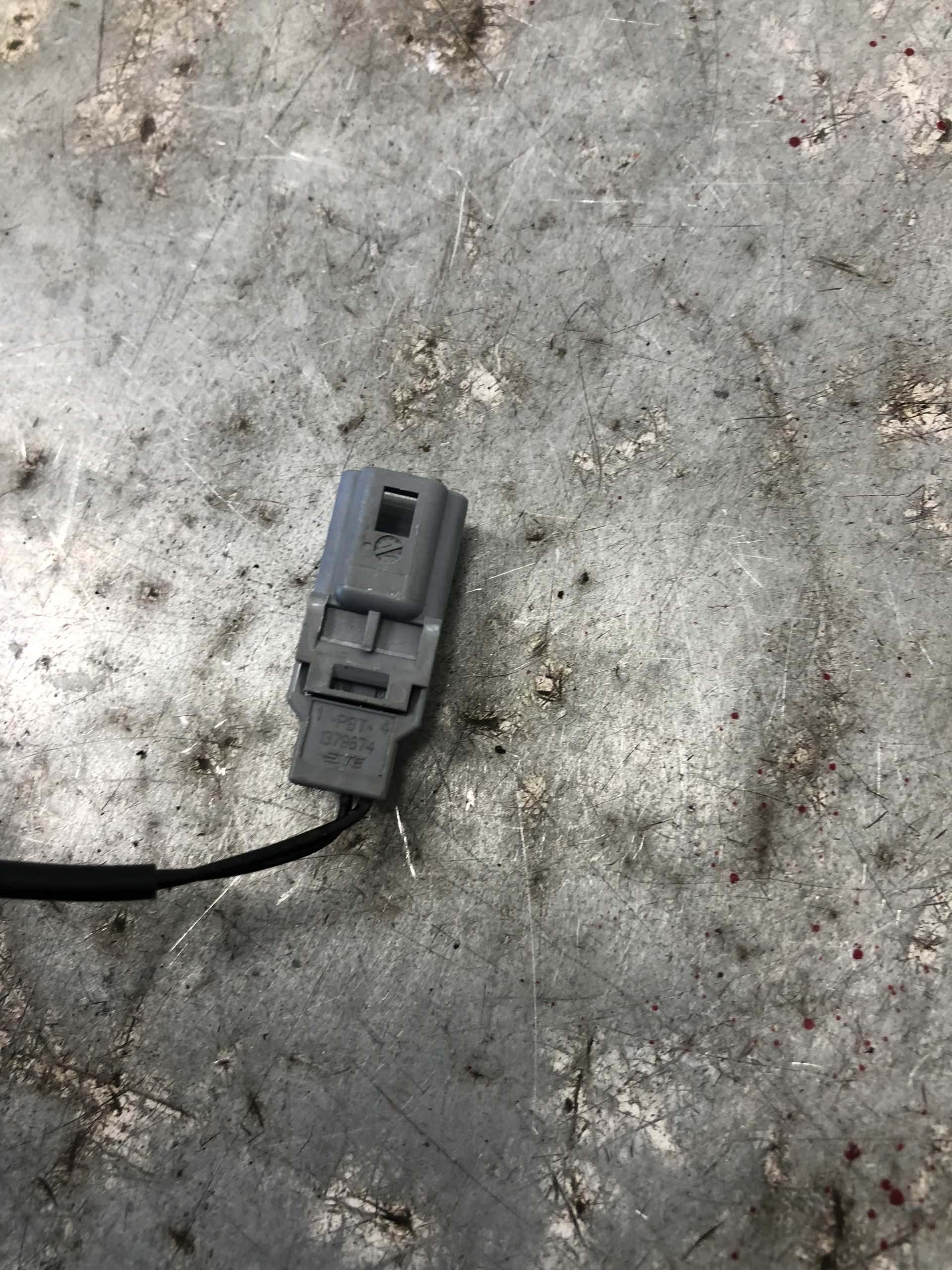 seat belt buckle left right front RENAULT TALISMAN 878173738R