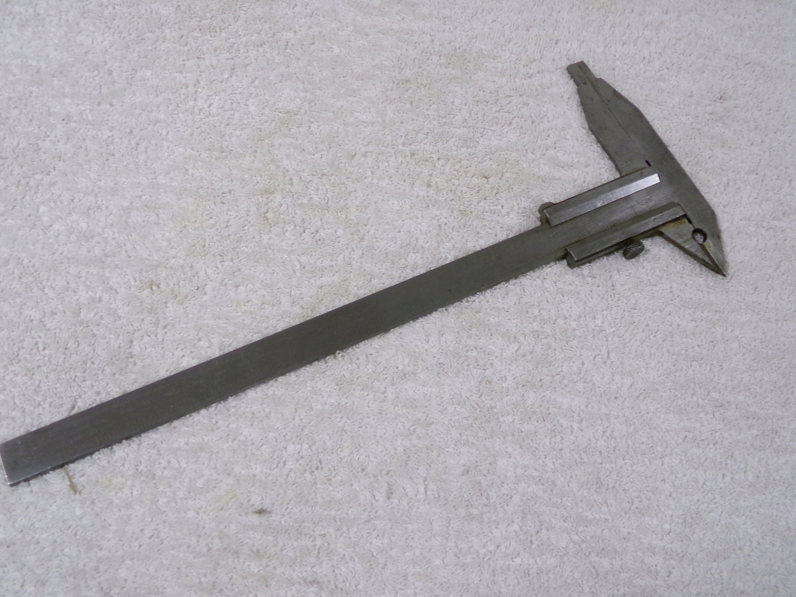 Suwmiarka noniuszowa 250 MM-massi