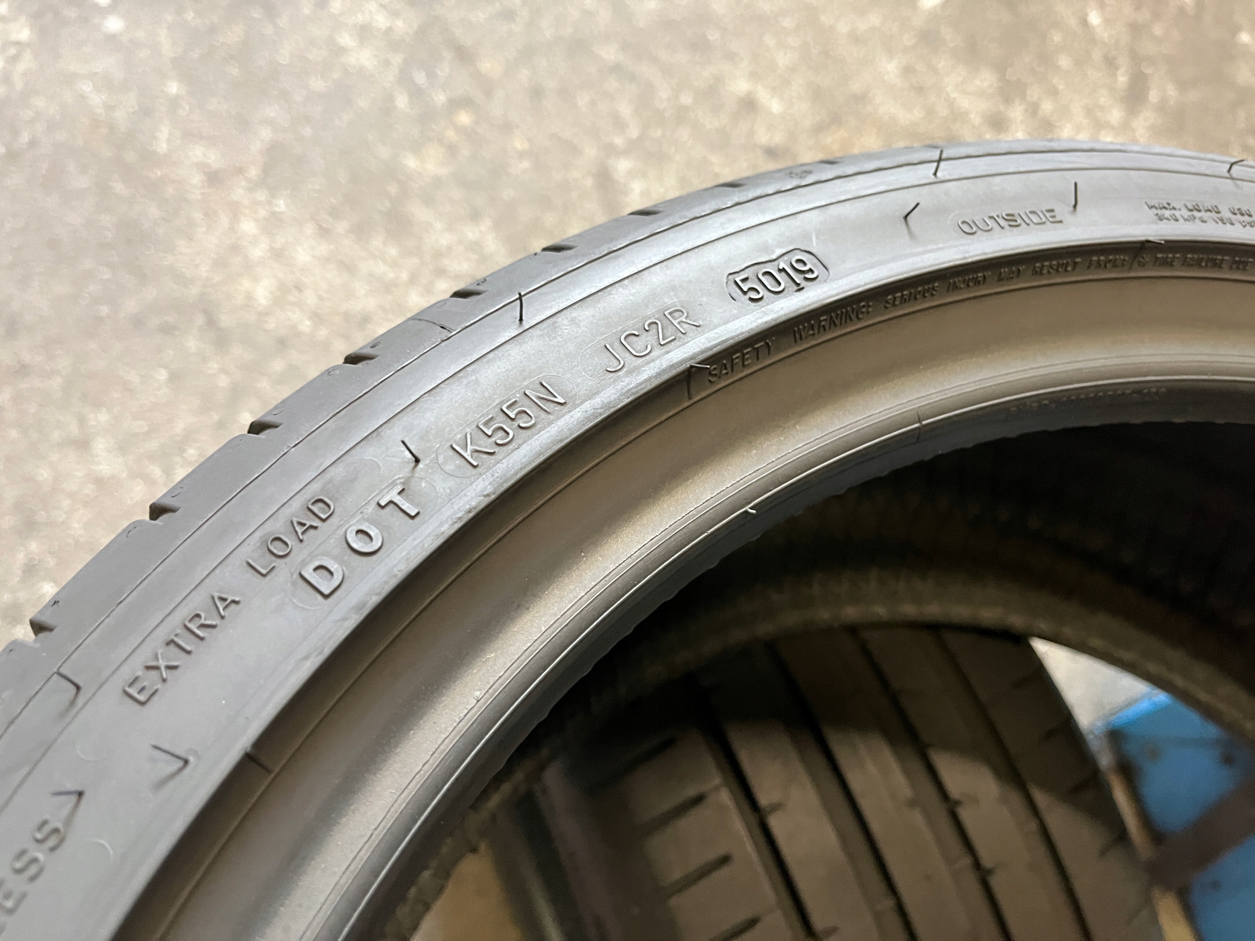 2 tyres summer 225/40R18 Dunlop SportMaxx RT 2 6mm