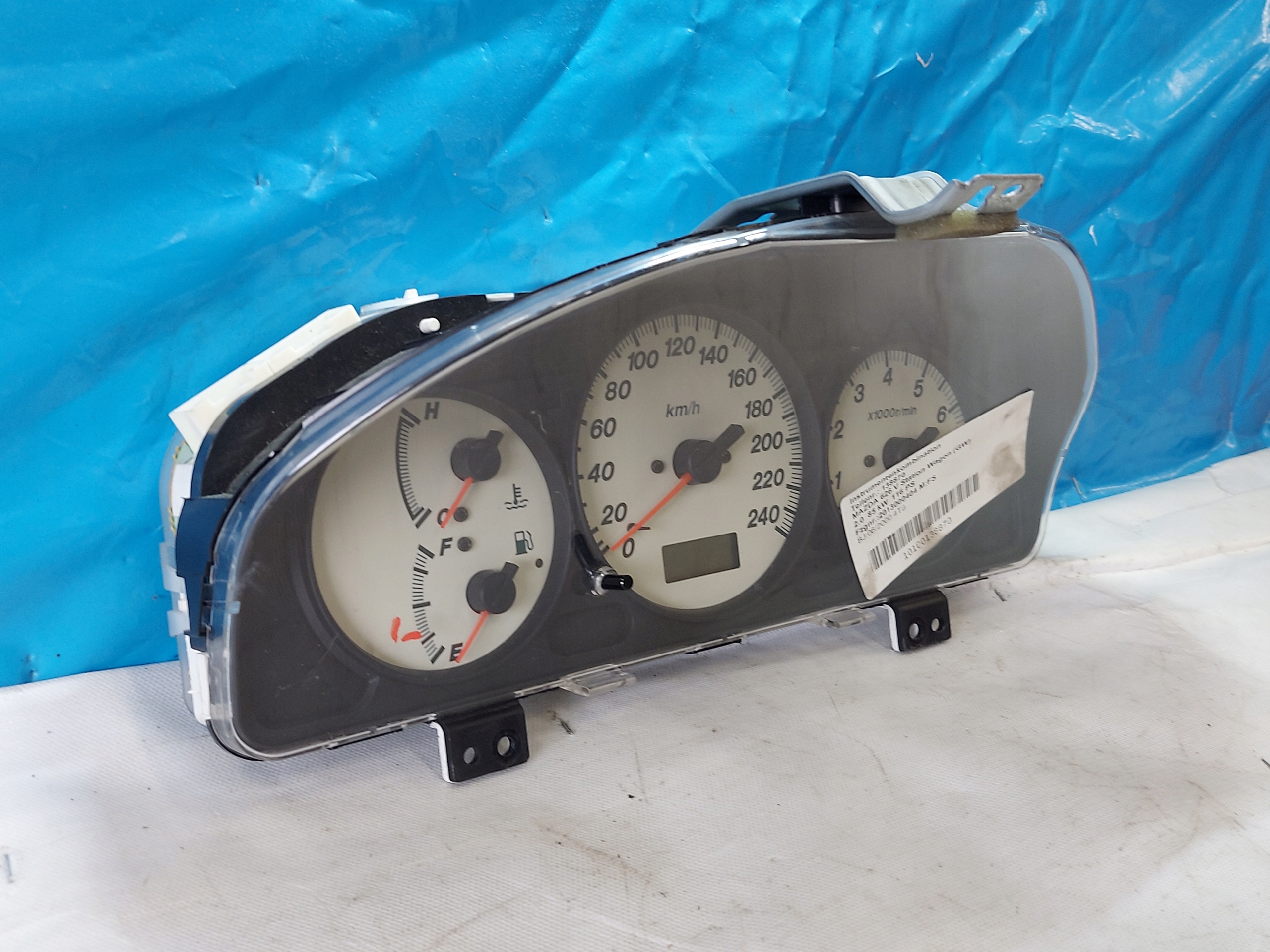 dials clock MAZDA 626 2.0 GG2TB