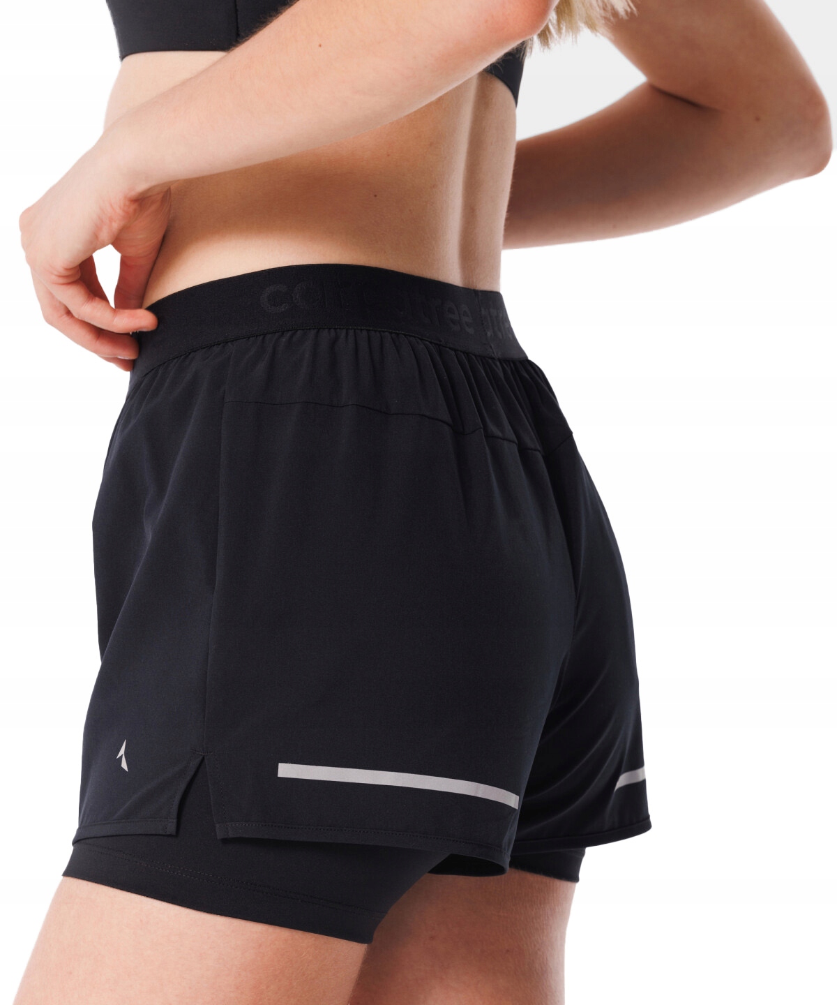 Dvouvrstvé sportovní šortky s kapsou Carpatree, černá barva