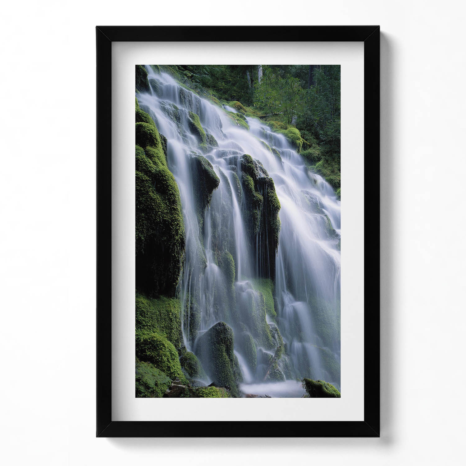 Dekorativní nástěnný obraz v rámu do obývacího pokoje Velký vodopád v džungli 40x60 cm