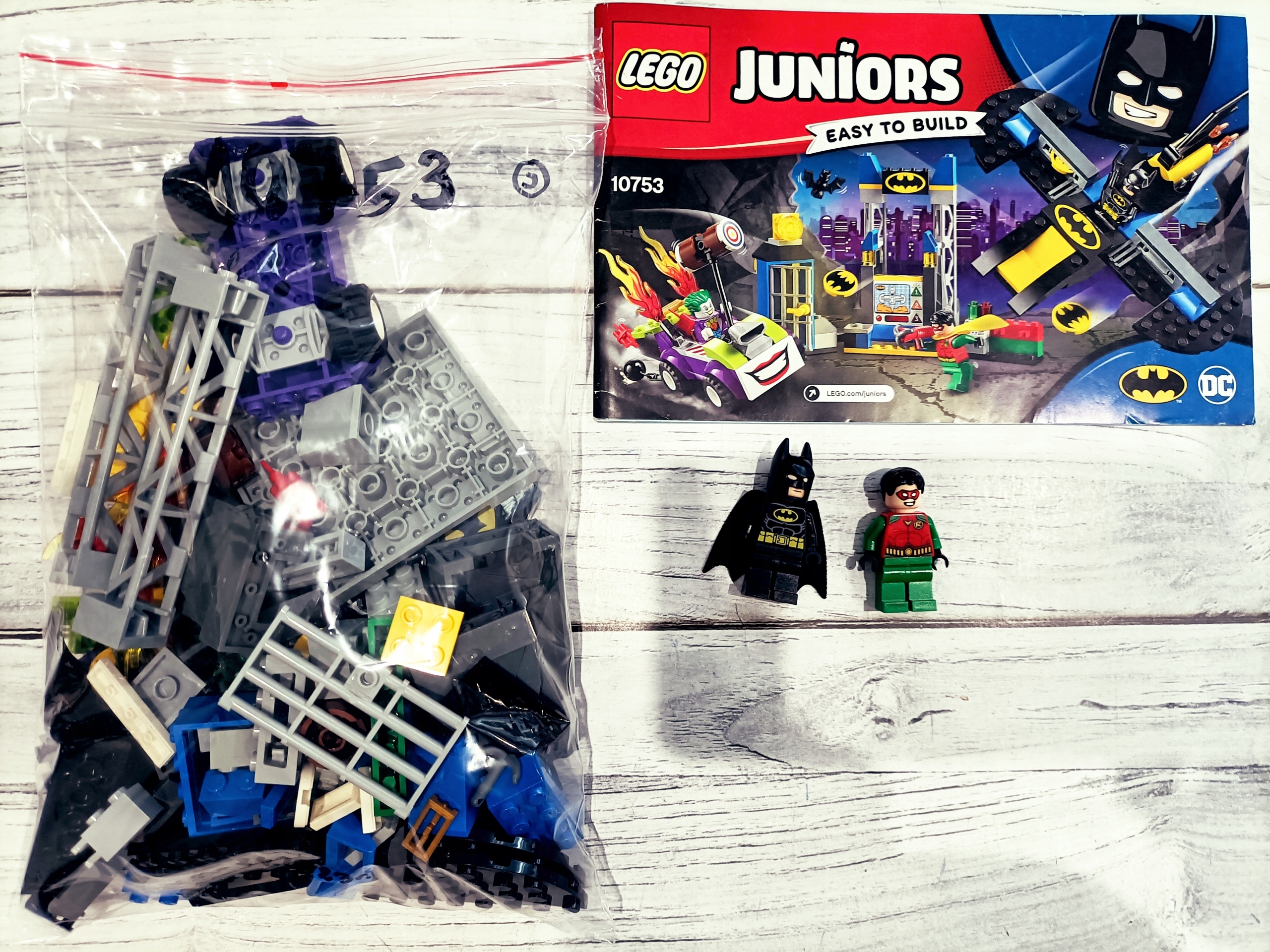 LEGO Juniors 10753 Atak Jokera na Jaskinię Batmana Używane Marka LEGO