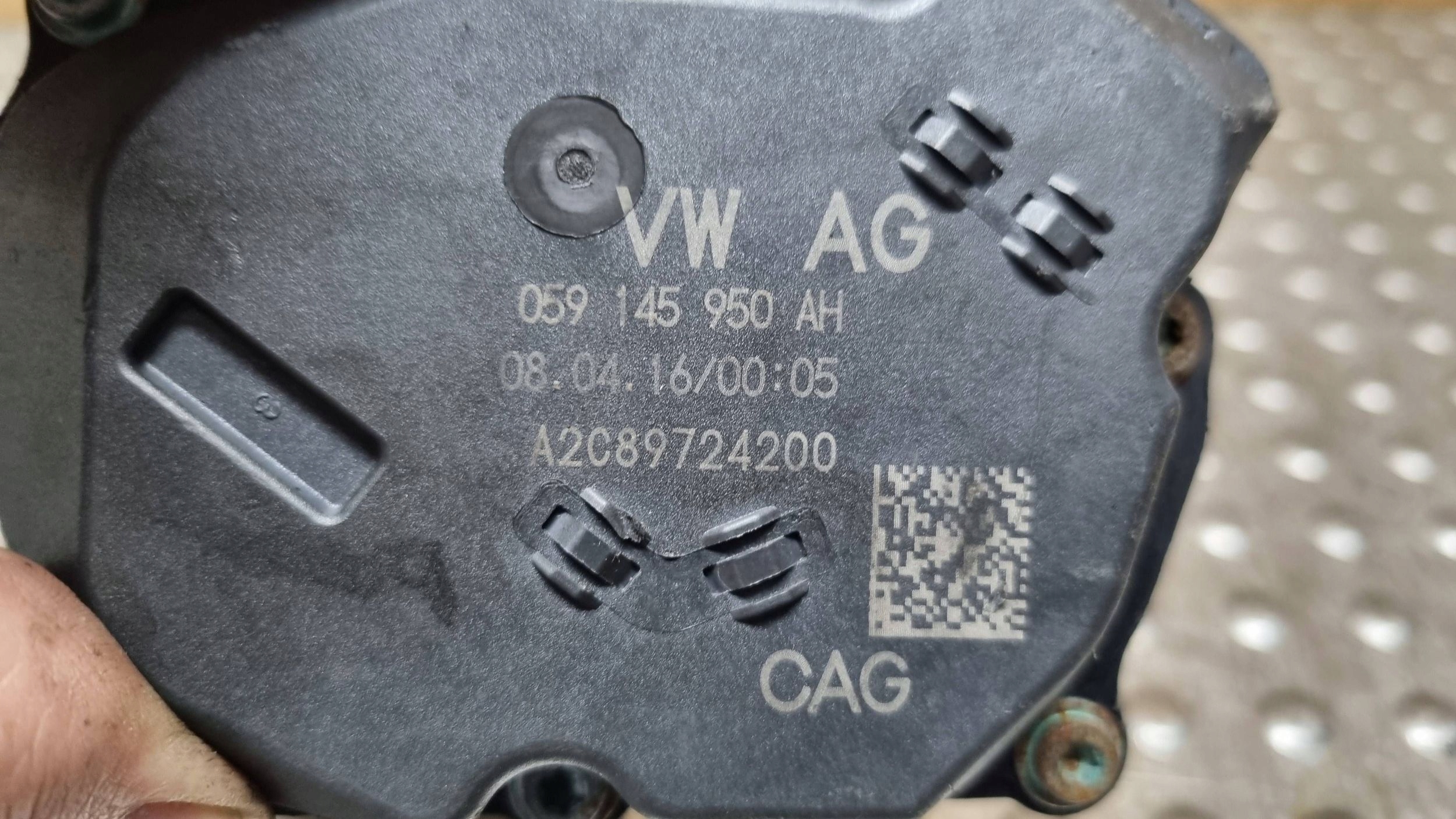 Valvola a farfalla 059145950AH AUDI A8 D4 A4 B8 A5 A6 C7 Q5 8R TOUAREG II 3.0 TDI