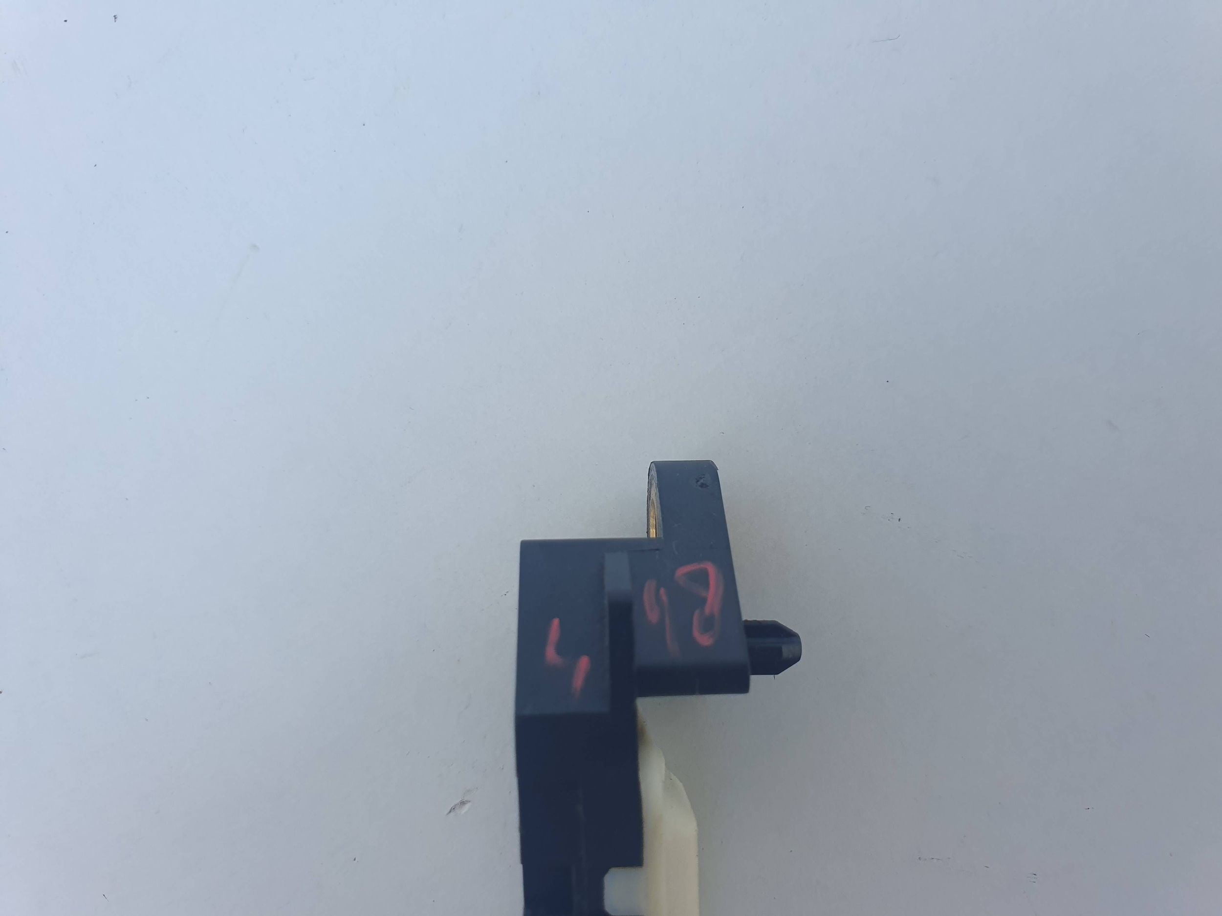 Mercedes C klasa 203 W203 0018209126 Crashsensor Drucksensor Airbag
