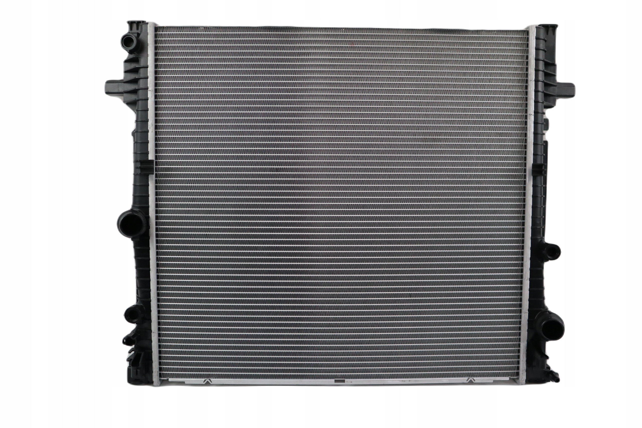 CHŁODNICA PŁYNU WODY BMW X3 G01 X4 G02 17118642743 Producent części Inny