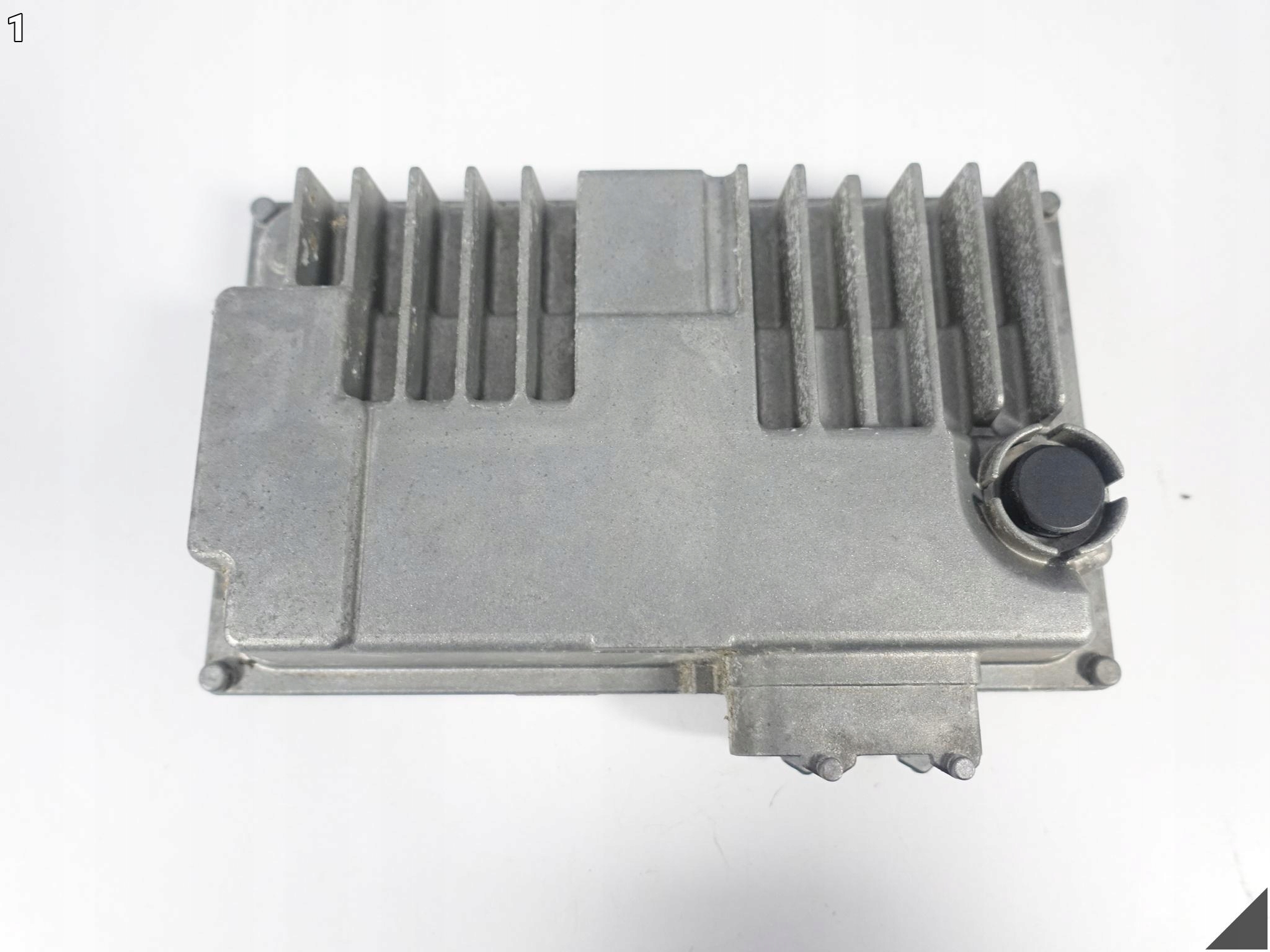 AUDI S8 plus A8 4H0 D4 RS7 S7 4G8 RS6 S6 4G0 control unit springing of the engine
