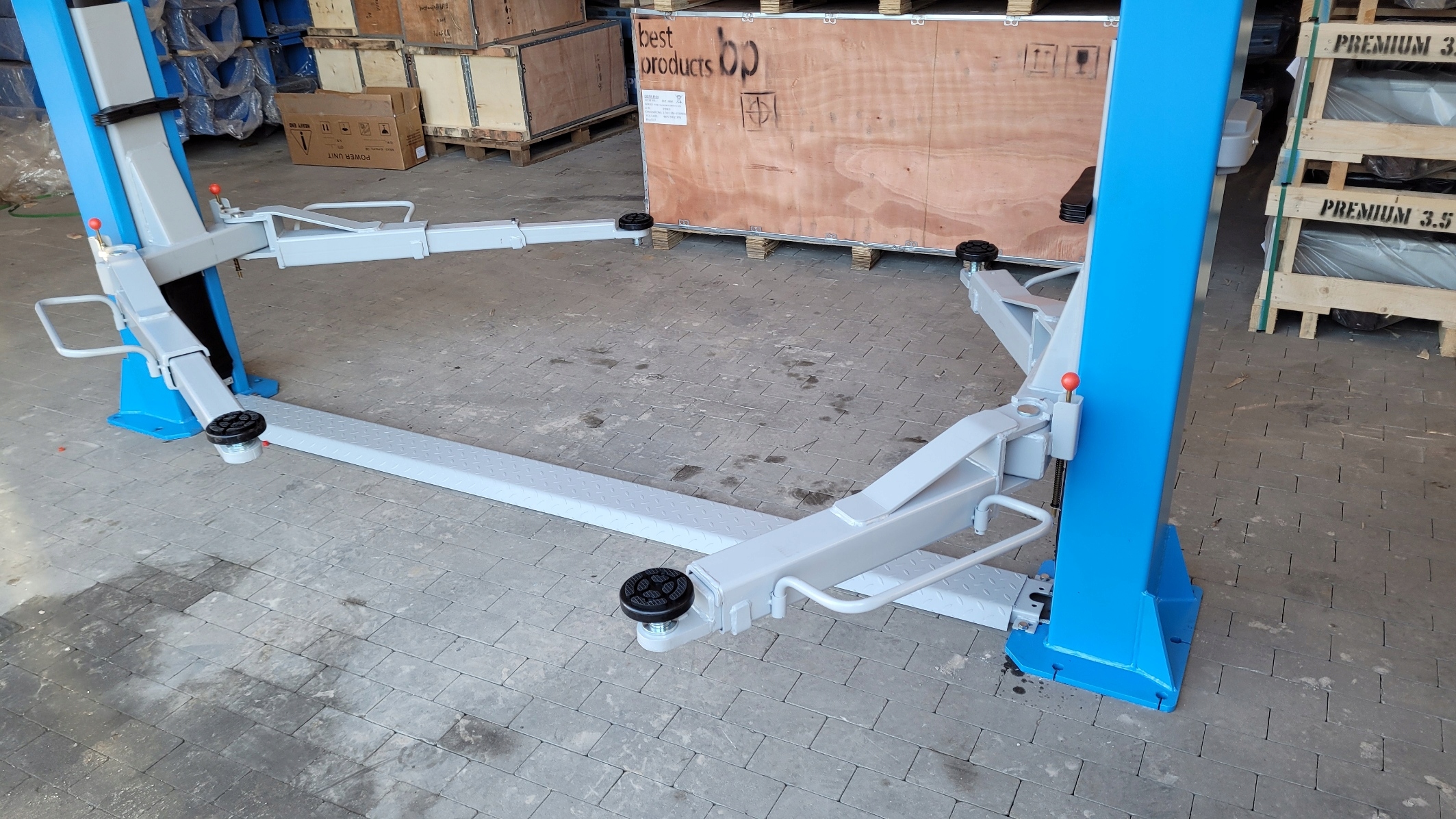 PODNOŚNIK DWUKOLUMNOWY BESTLIFT 240DEE + OLEJ Napęd elektrohydrauliczny