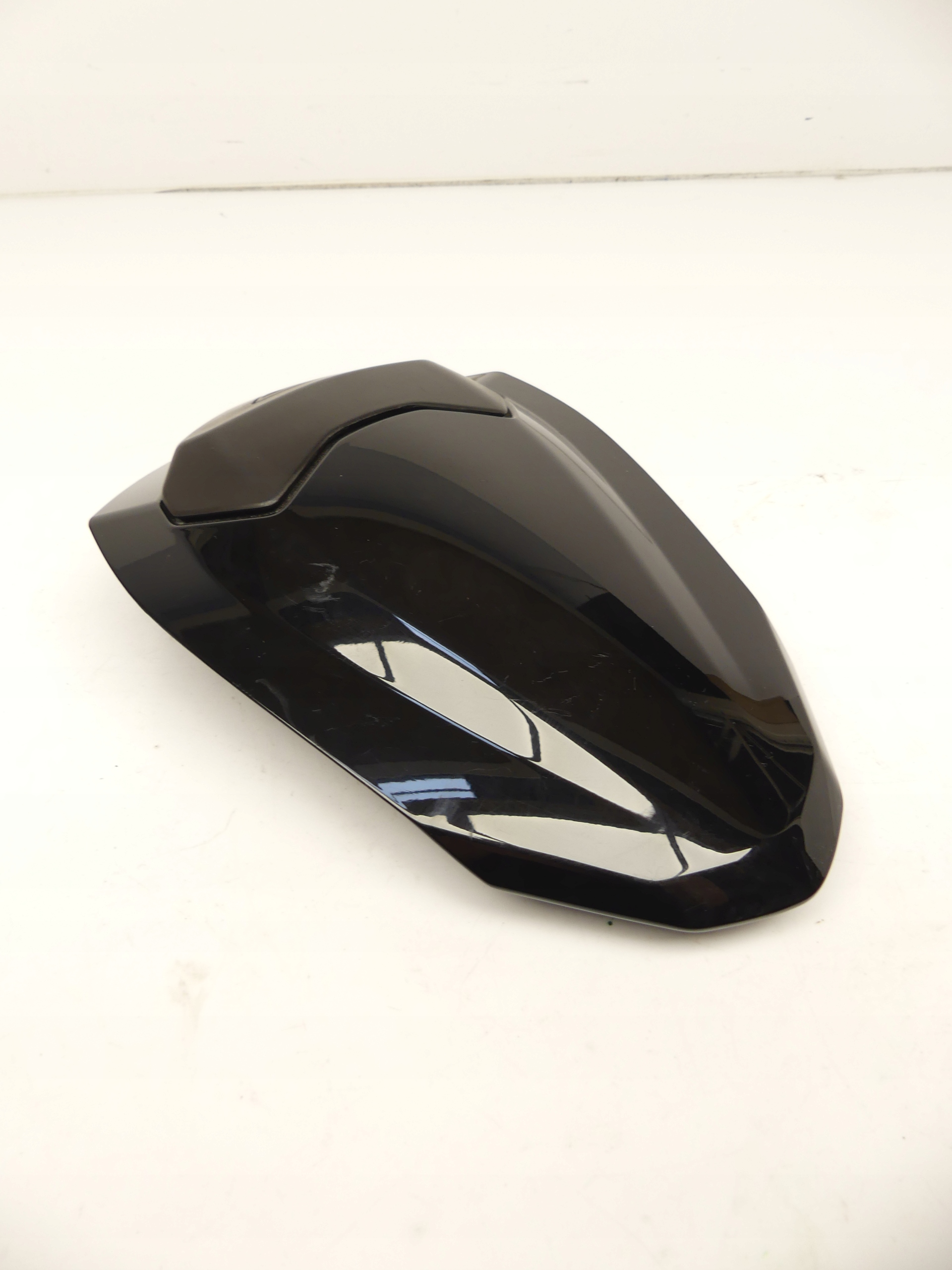 , NAKŁADKA SIEDZENIE PASAŻERA OWIEWKA TRIUMPH STREET TRIPLE 660 765 R RS 17