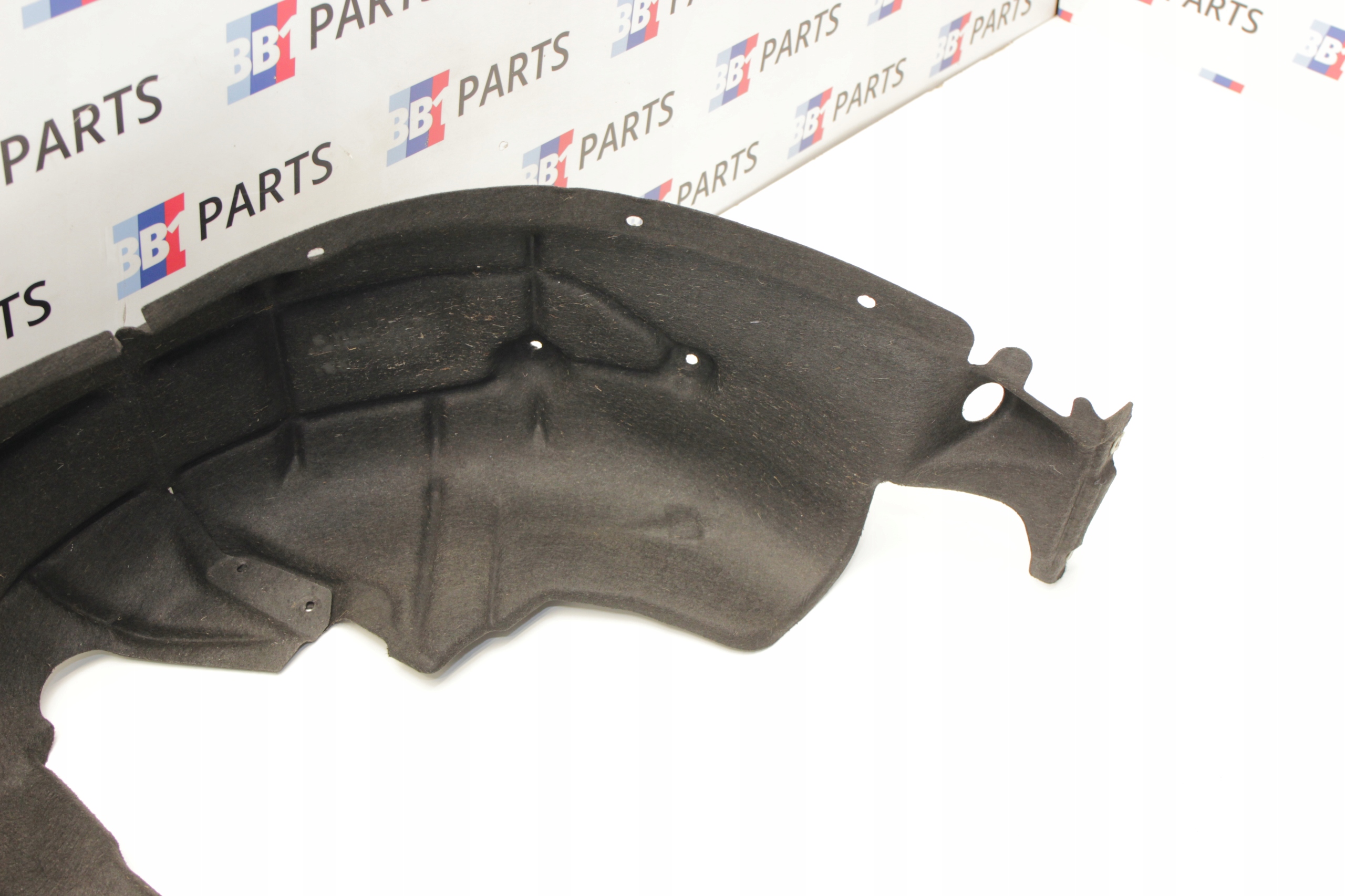 BMW F48 X1 mudguard right rear part rear. 7346042