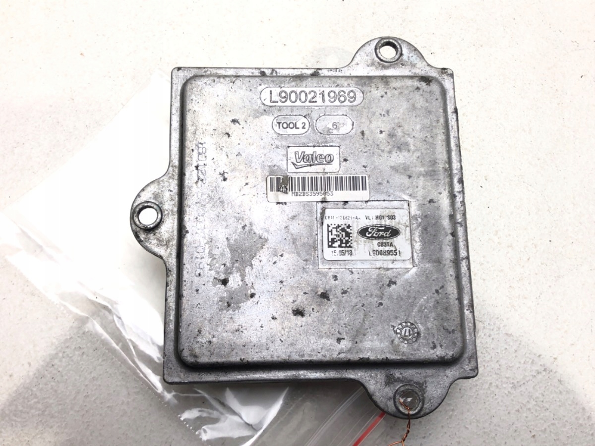 Светодиодный модуль FORD Kuga II L90089551