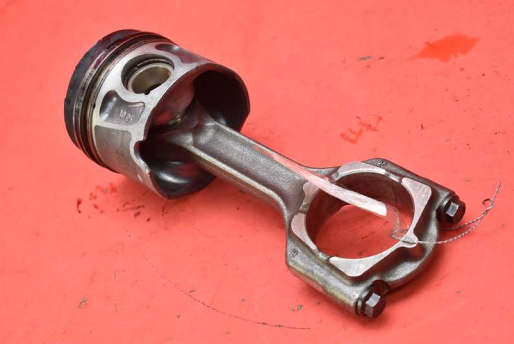 piston connecting rod A20DTH OPEL INSIGNIA A 2.0 CDTI 130 KM 08-14