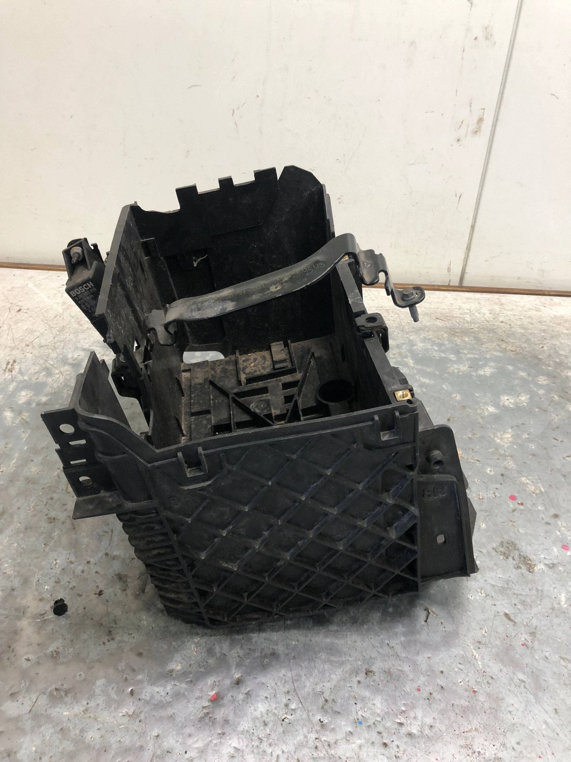 SCATOLA per batteria RENAULT TRAFIC III 244460003R