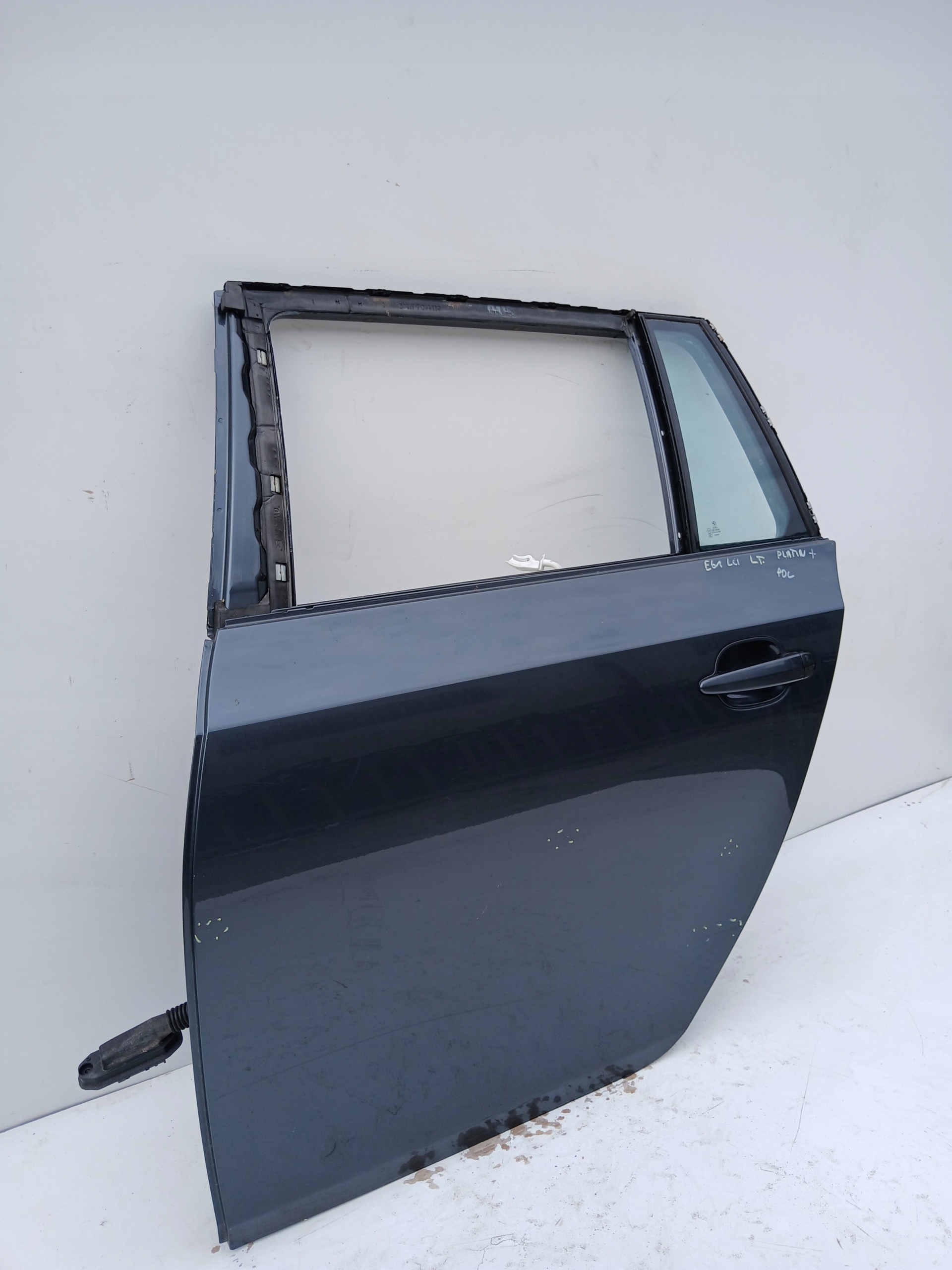 door left rear. rear part BMW E61 PLATINGRAU