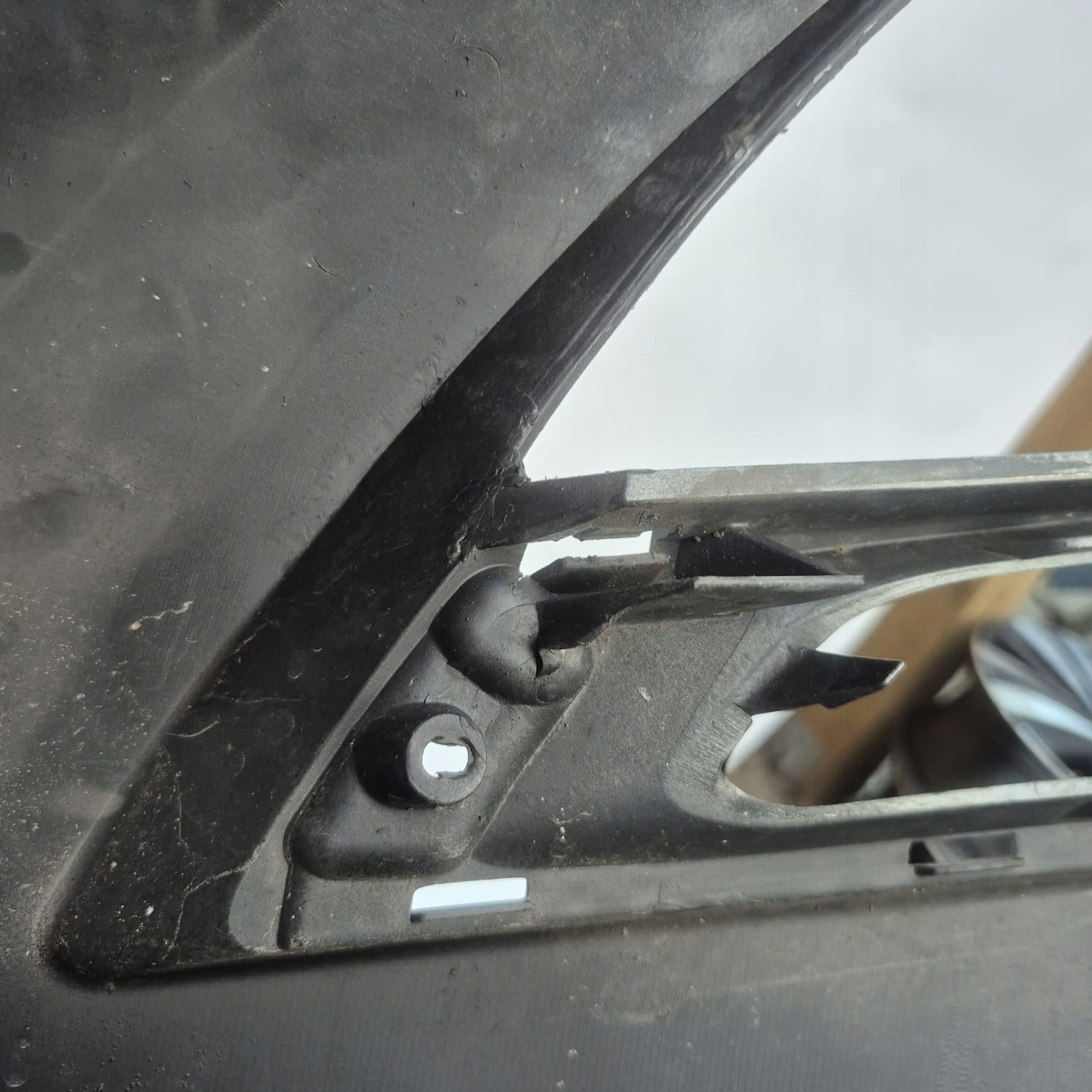 PEUGEOT 5008 and 1 09-13 bumper front front PDC