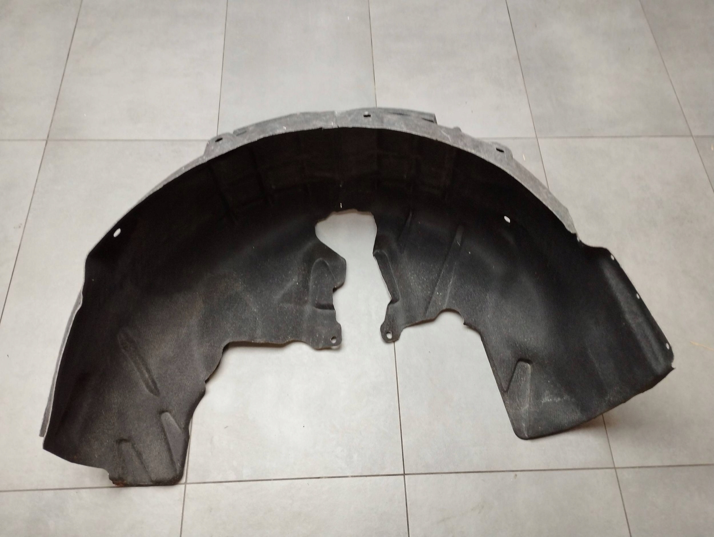 Audi A7 4G 2016 mudguard left rear part 4G8810171C