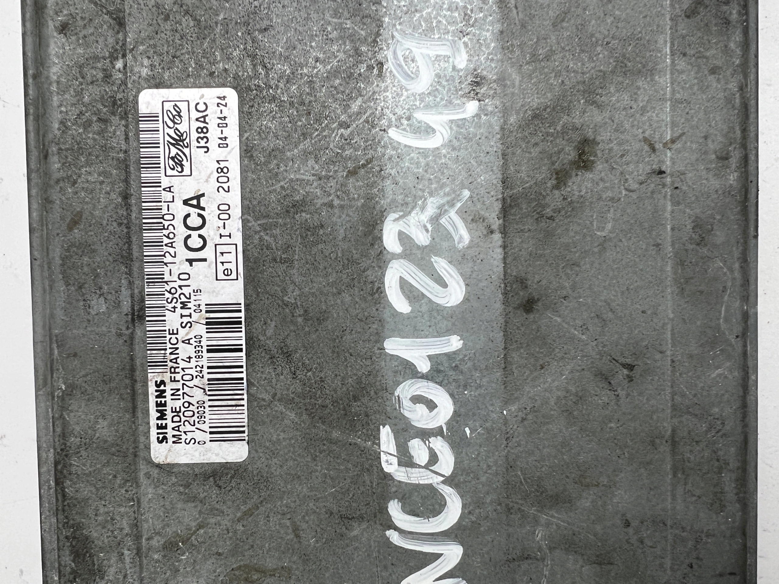FORD FUSION 4S61-12A650-LA ECU computer