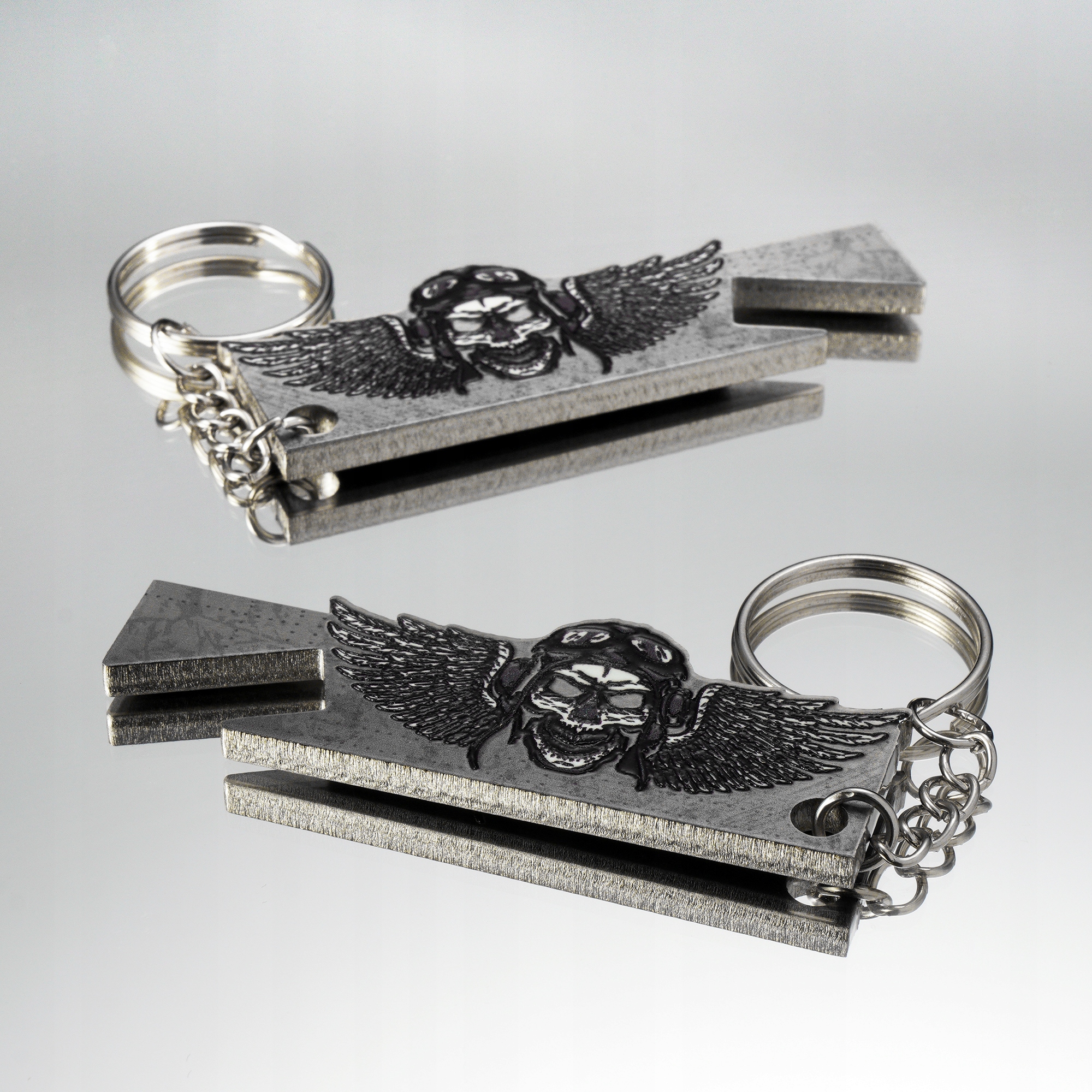 OTWIERACZ DO BUTELEK PIWA KAPSLI CZASZKA METALOWY Marka Kadax