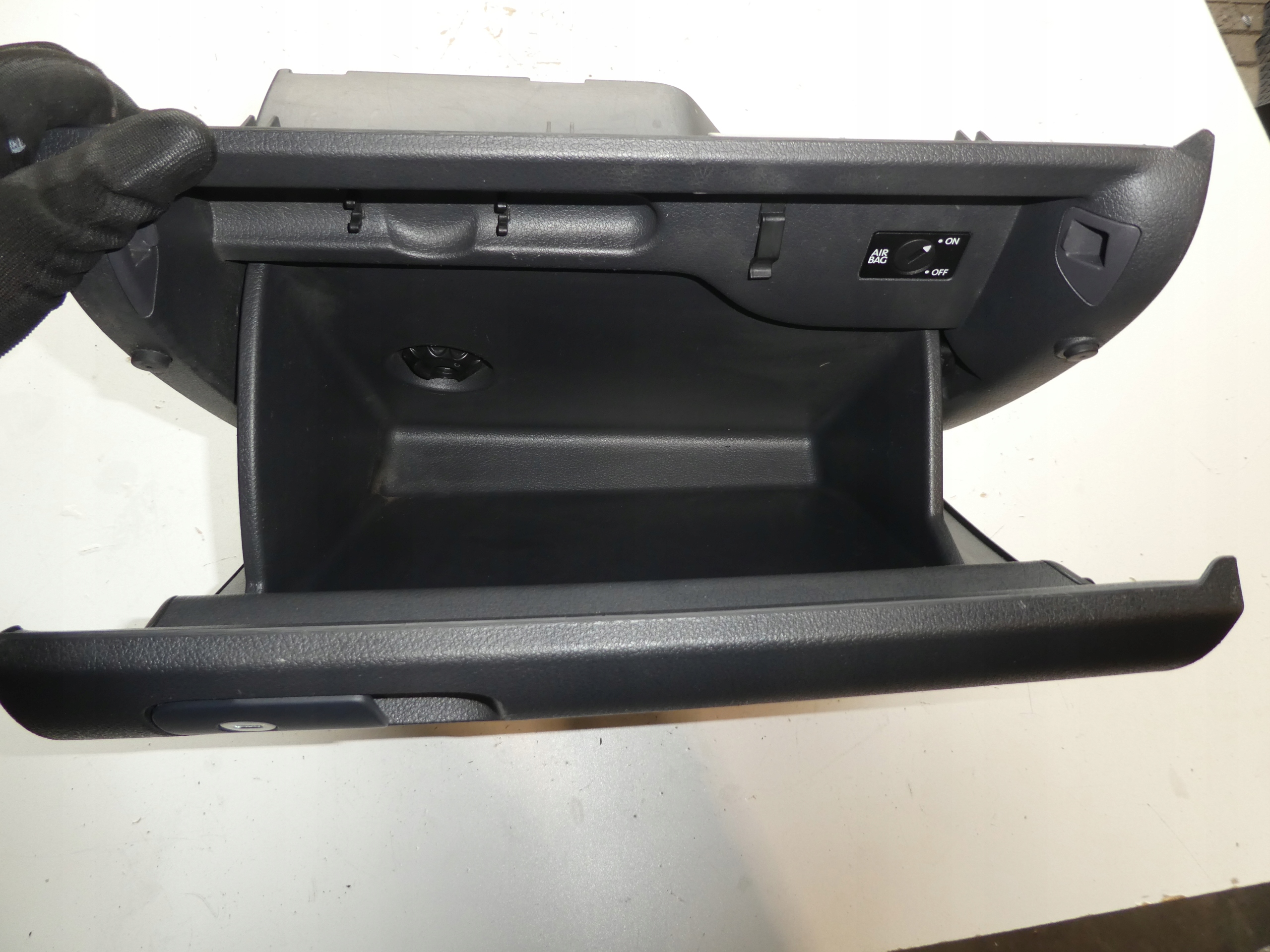 VW GOLF V PLUS Handschuhfach des Beifahrers 5M1857097N