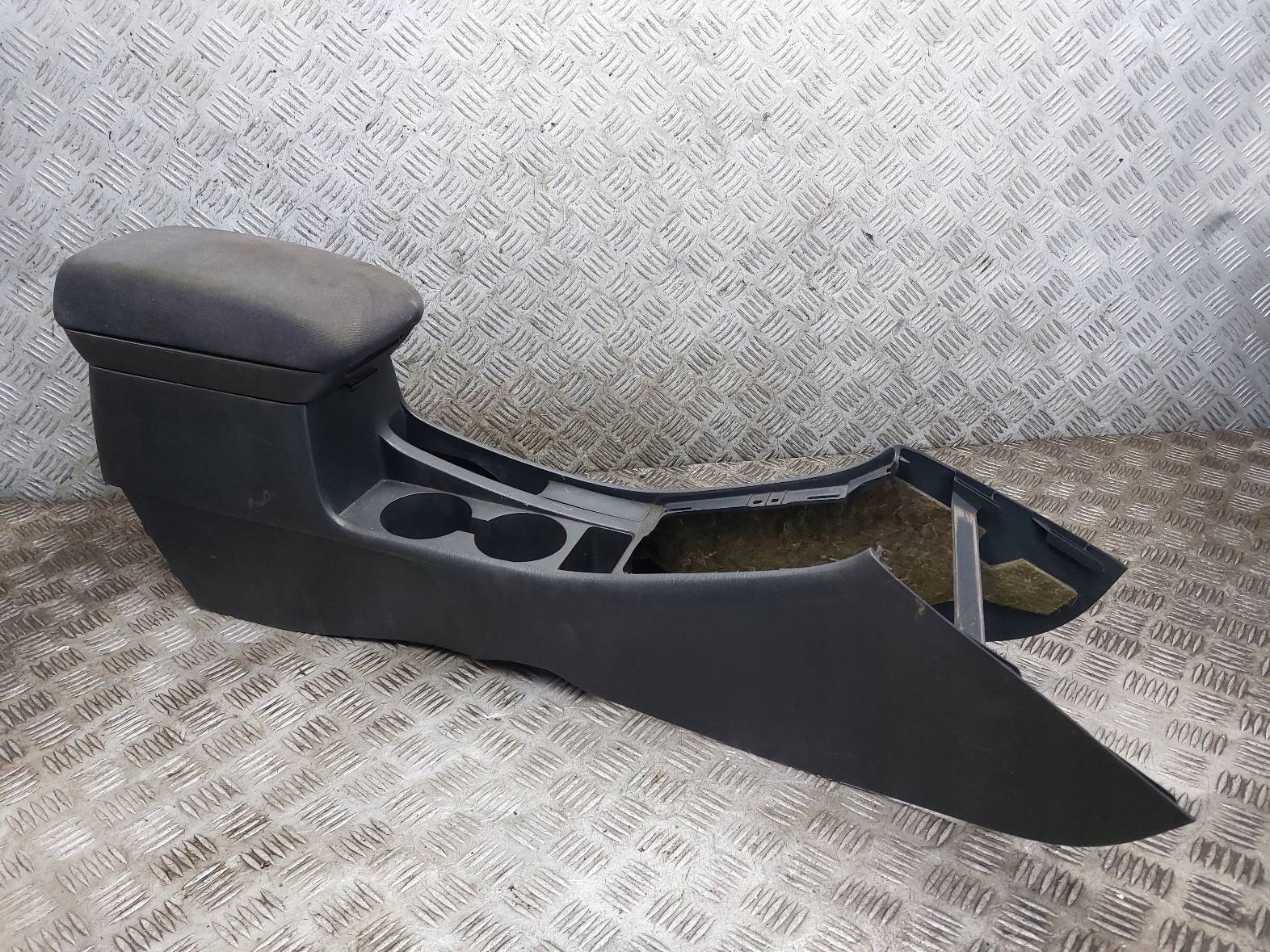 TUNEL central armrest TOYOTA COROLLA E12 HB 3D