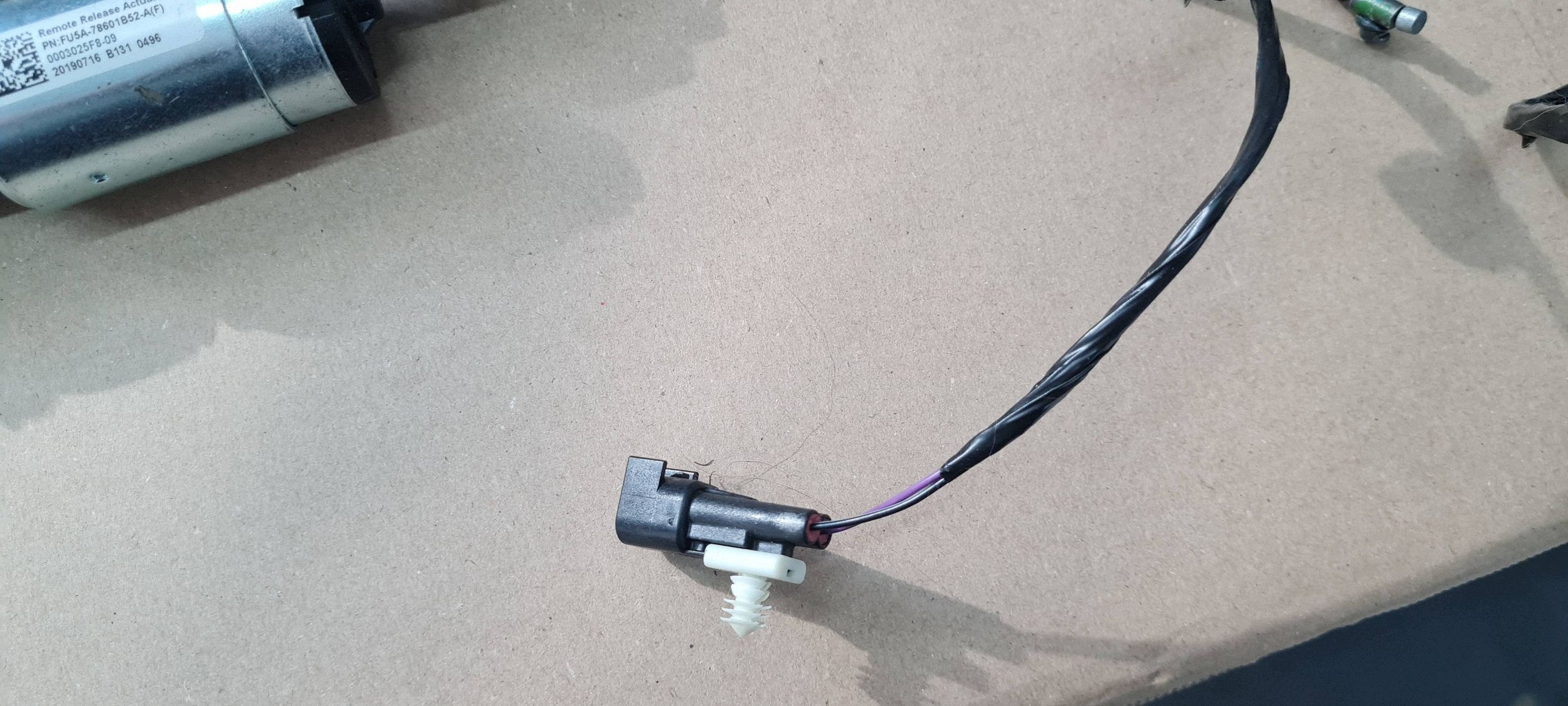 Ford Edge II 2020 ST LIFT Motor OPARCJA SITZ links heck FU5A78601B52A