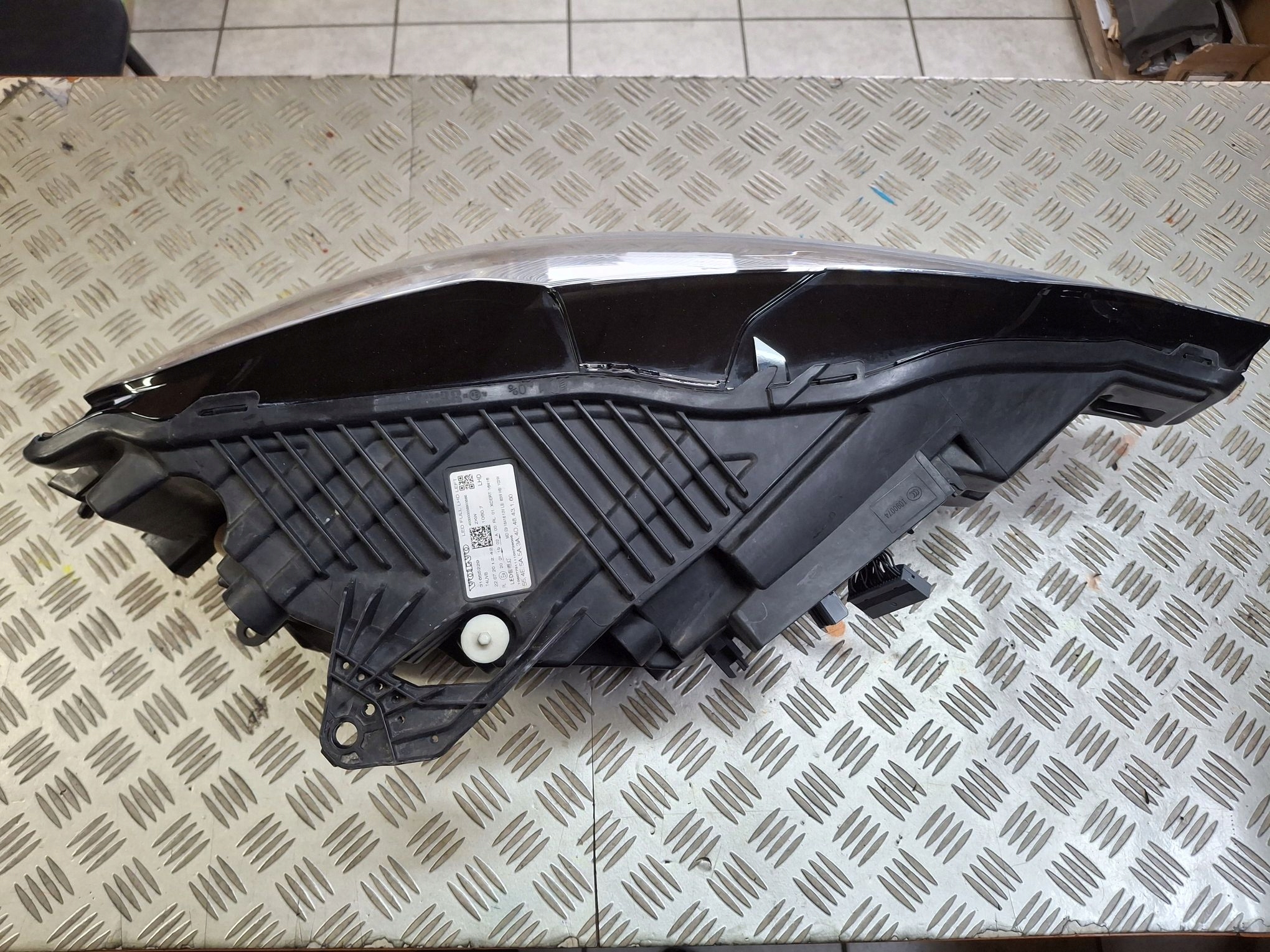 light left front FULL LED VOLVO XC60 II 2017R->