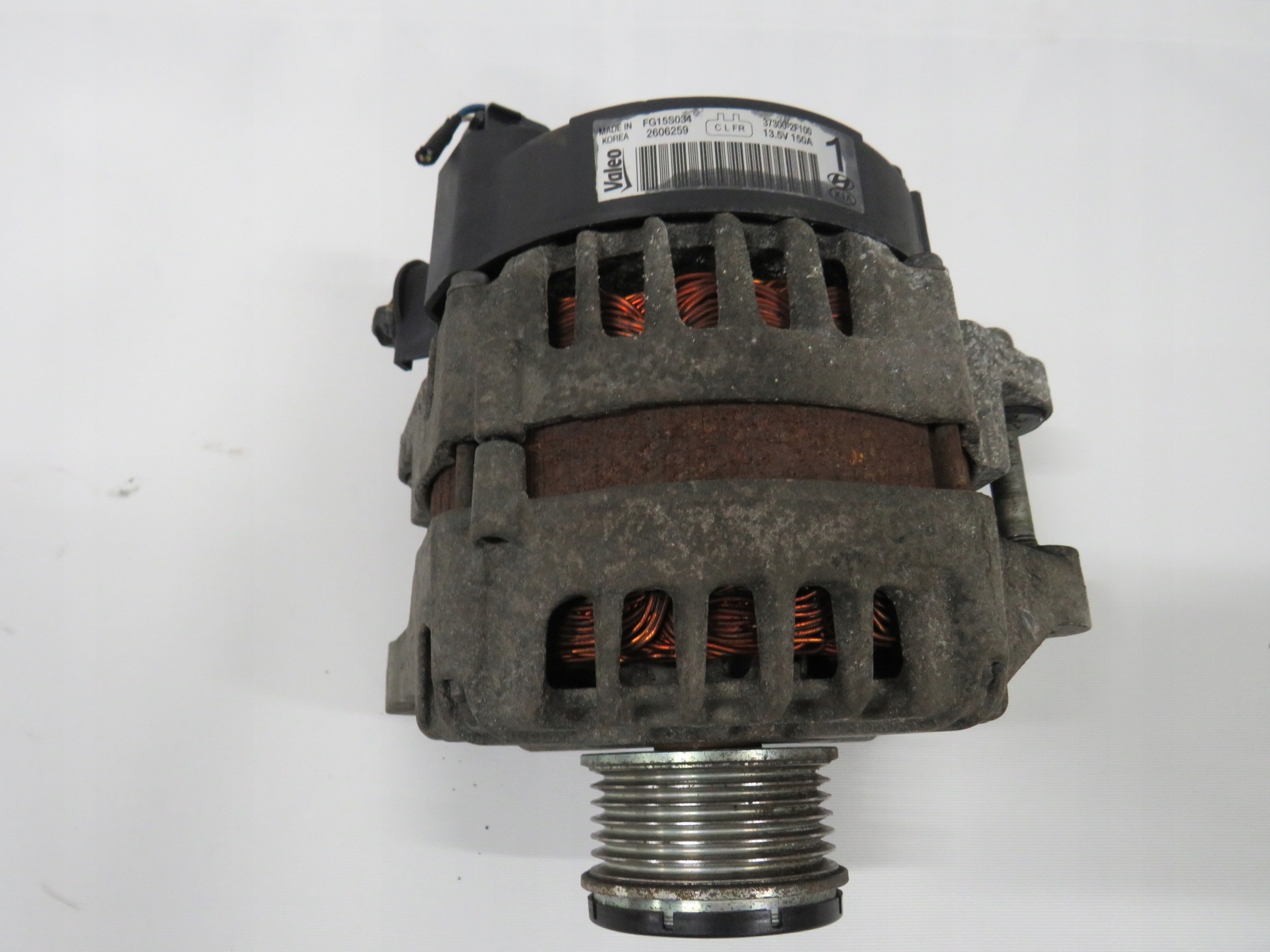 KIA SPORTAGE III 2.0 CRDI ALTERNATOR 373002F100