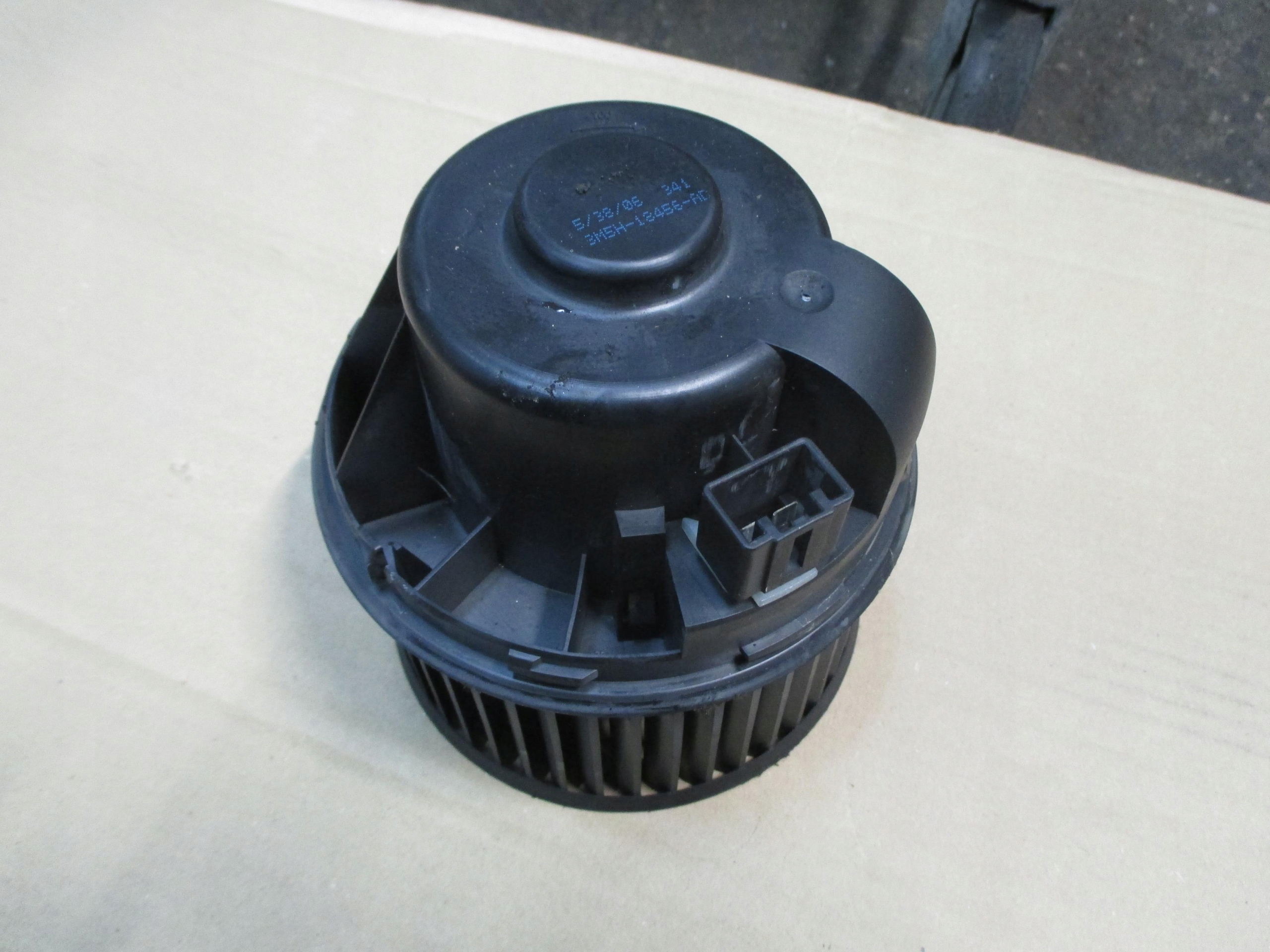 FORD C-MAX 03-10 WENTYLATOR DMUCHAWY 3M5H-18456-A0