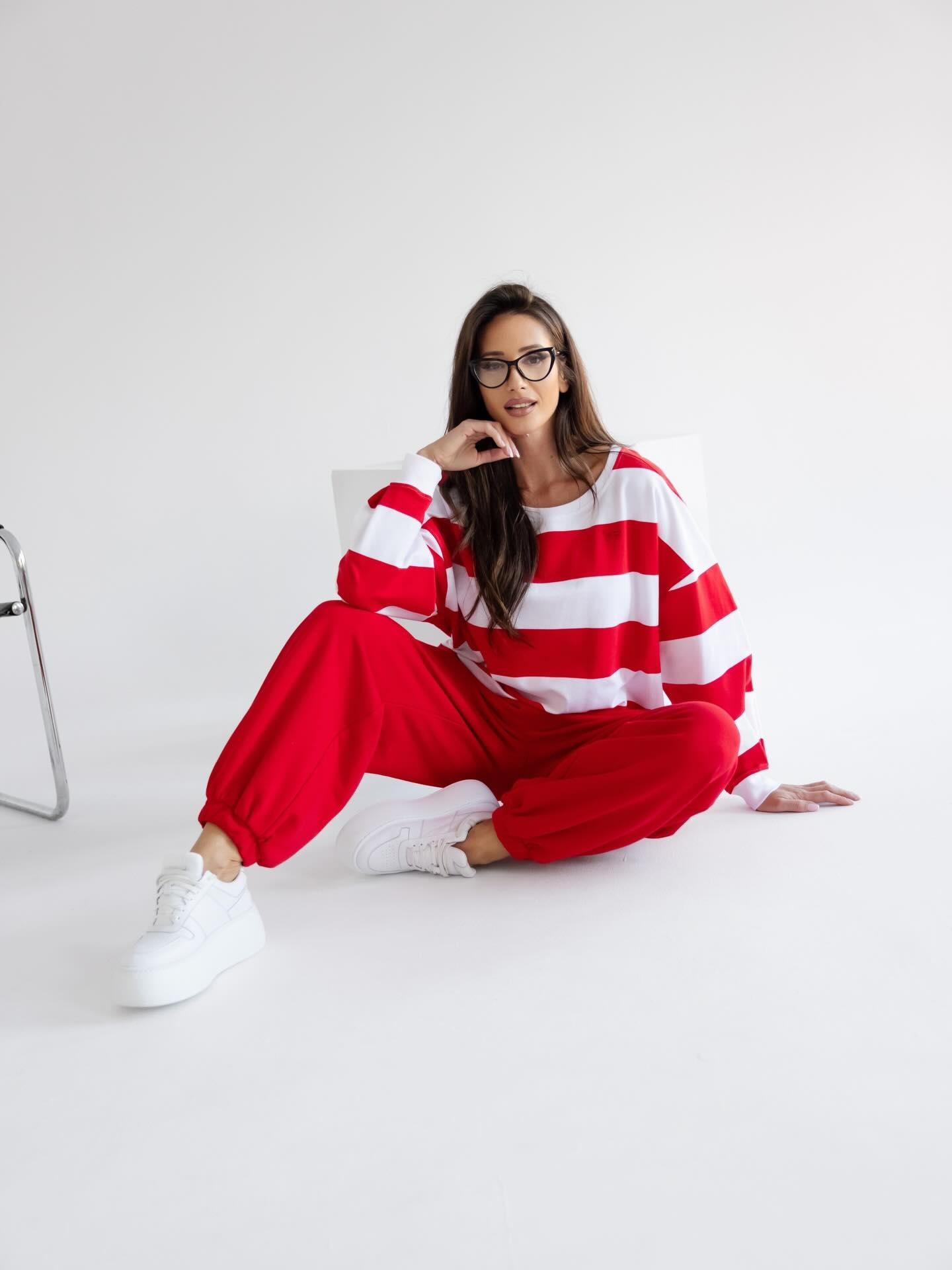 By O La La! Dresová Mikina S Širokými Pásy Off White/red Kiss M