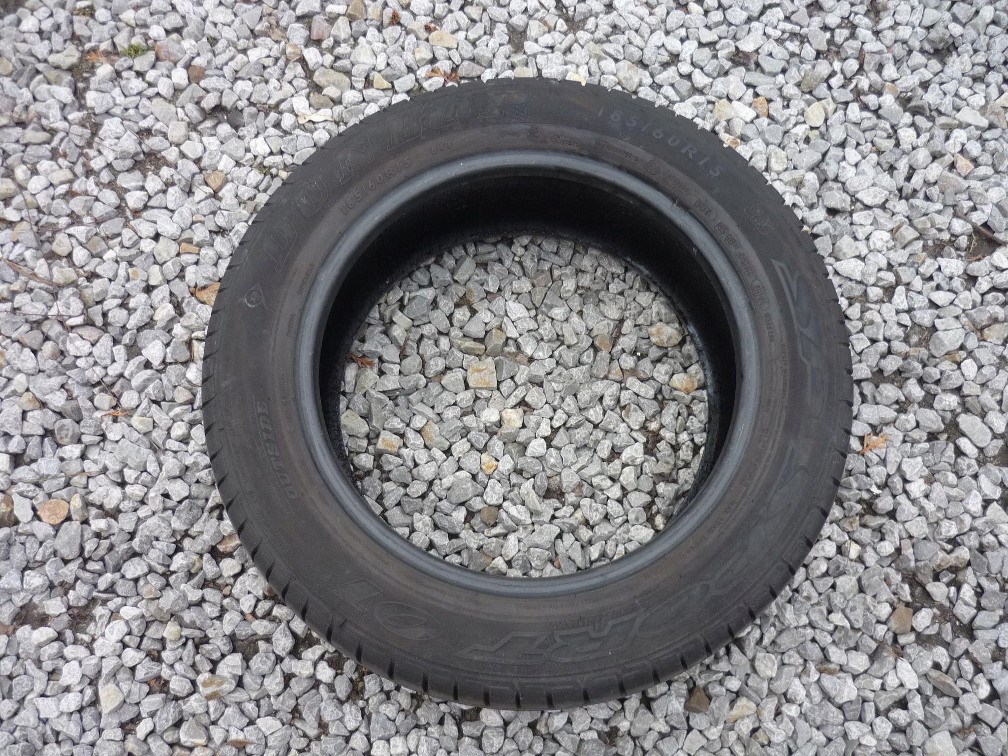 OPONA LETNIA 6,8MM 1SZT DUNLOP 185/60 R15 Marka Dunlop