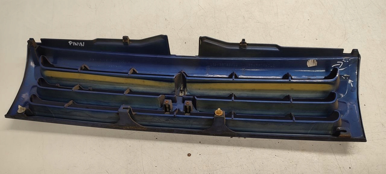 grille radiator grill Mitsubishi Pajero Pinin