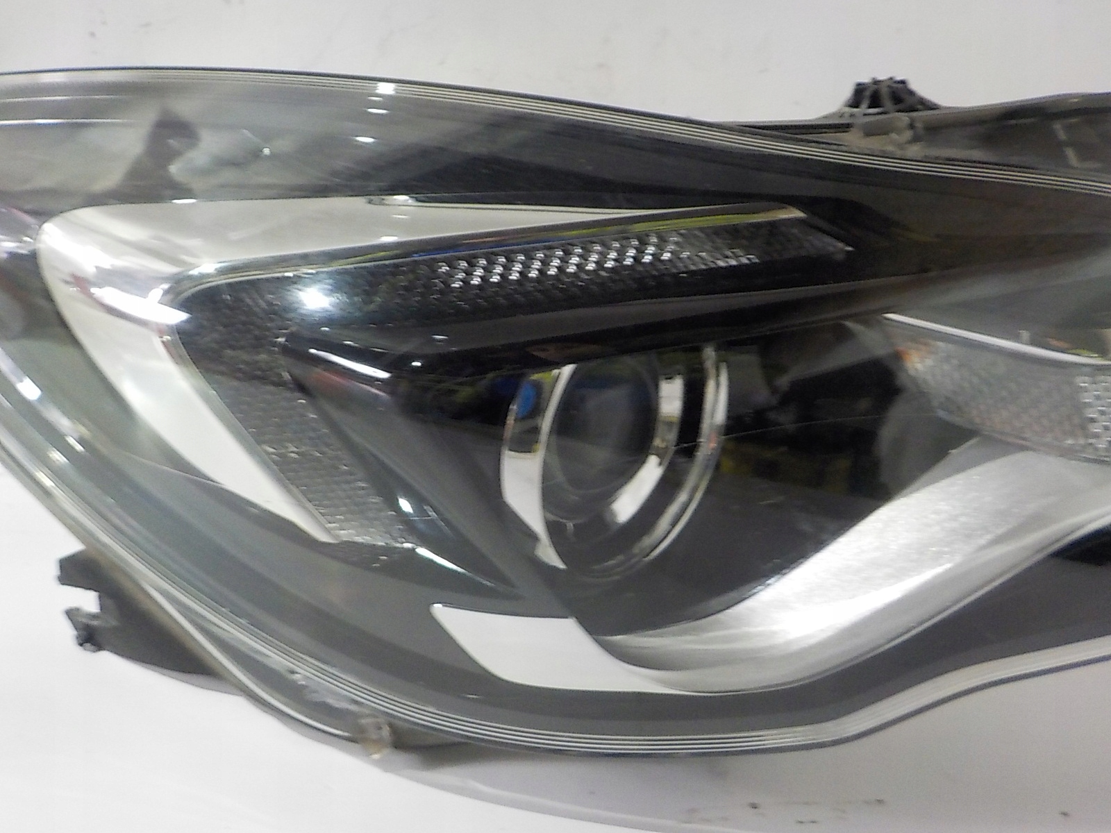 OPEL INSIGNIA A LIFT light right front front UK