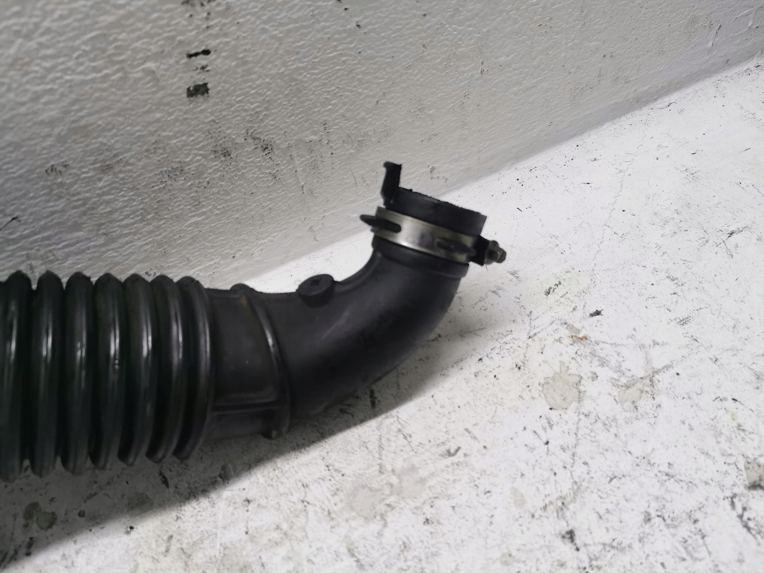 pipe air RENAULT SCENIC II 1.5DCI 8200500384