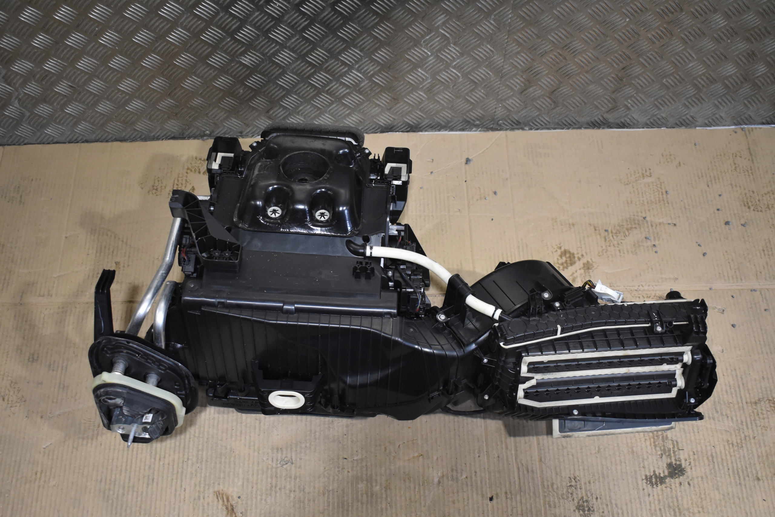 IDEALNA KPL. ohřívač 4 STREFY BMW G01 G02 1