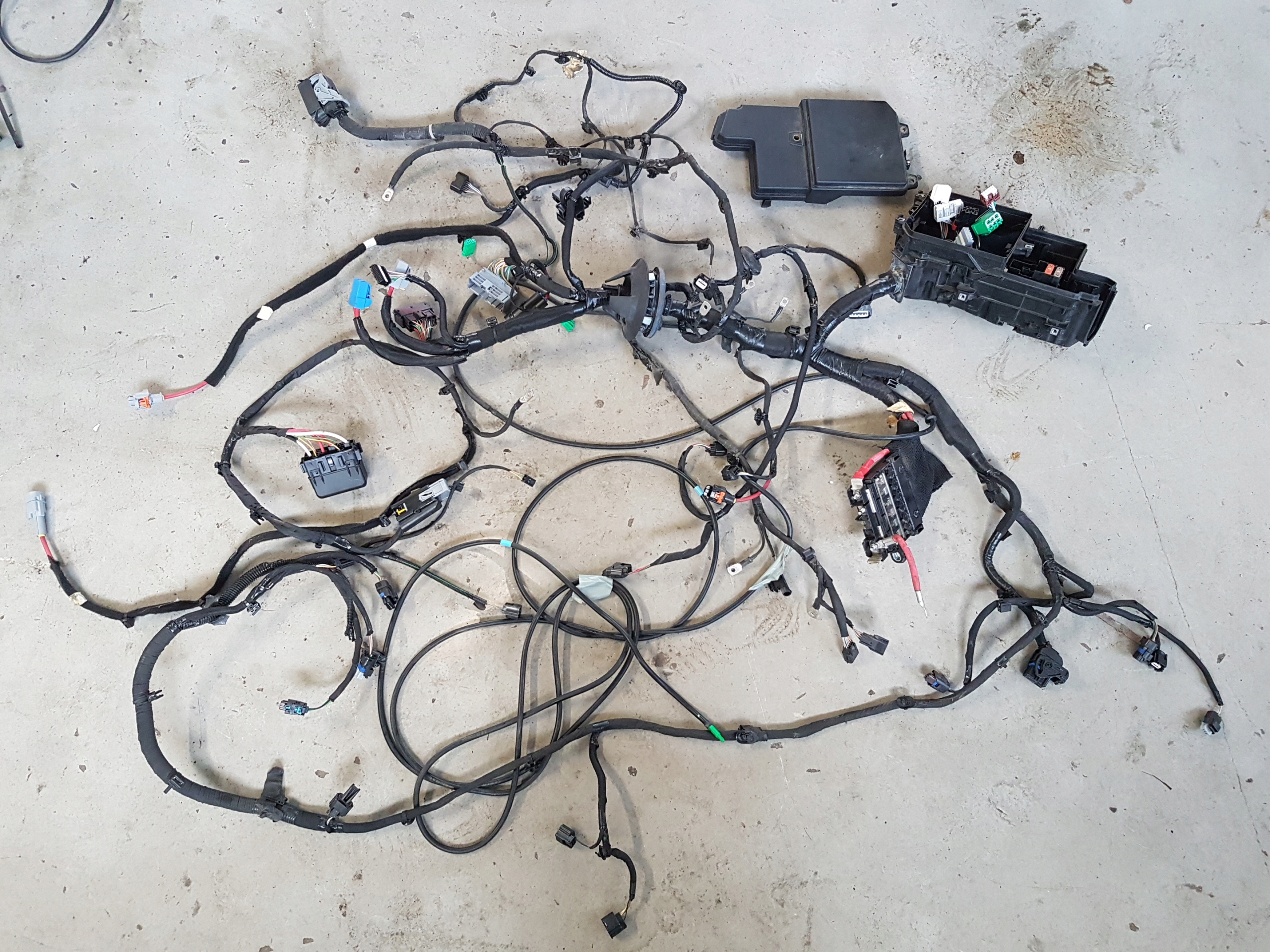 УСТАНОВКА КОРОБКА МОТОРНОГО ВІДСІКУ TALISMAN 1.6 DCI