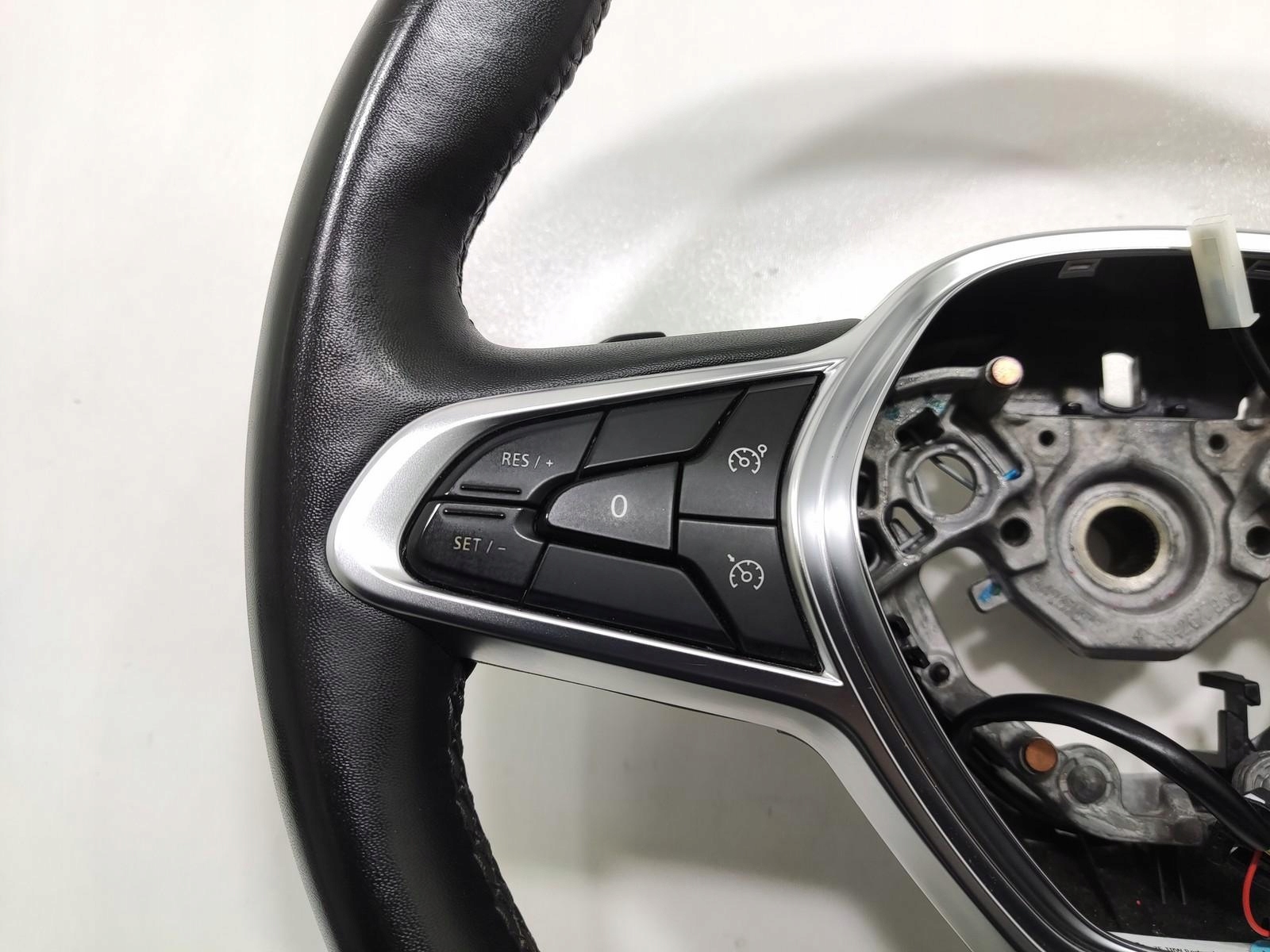 steering wheel, MULTIFUNKCJA with shifting RENAULT CAPTUR II 2019-2024 484003027R