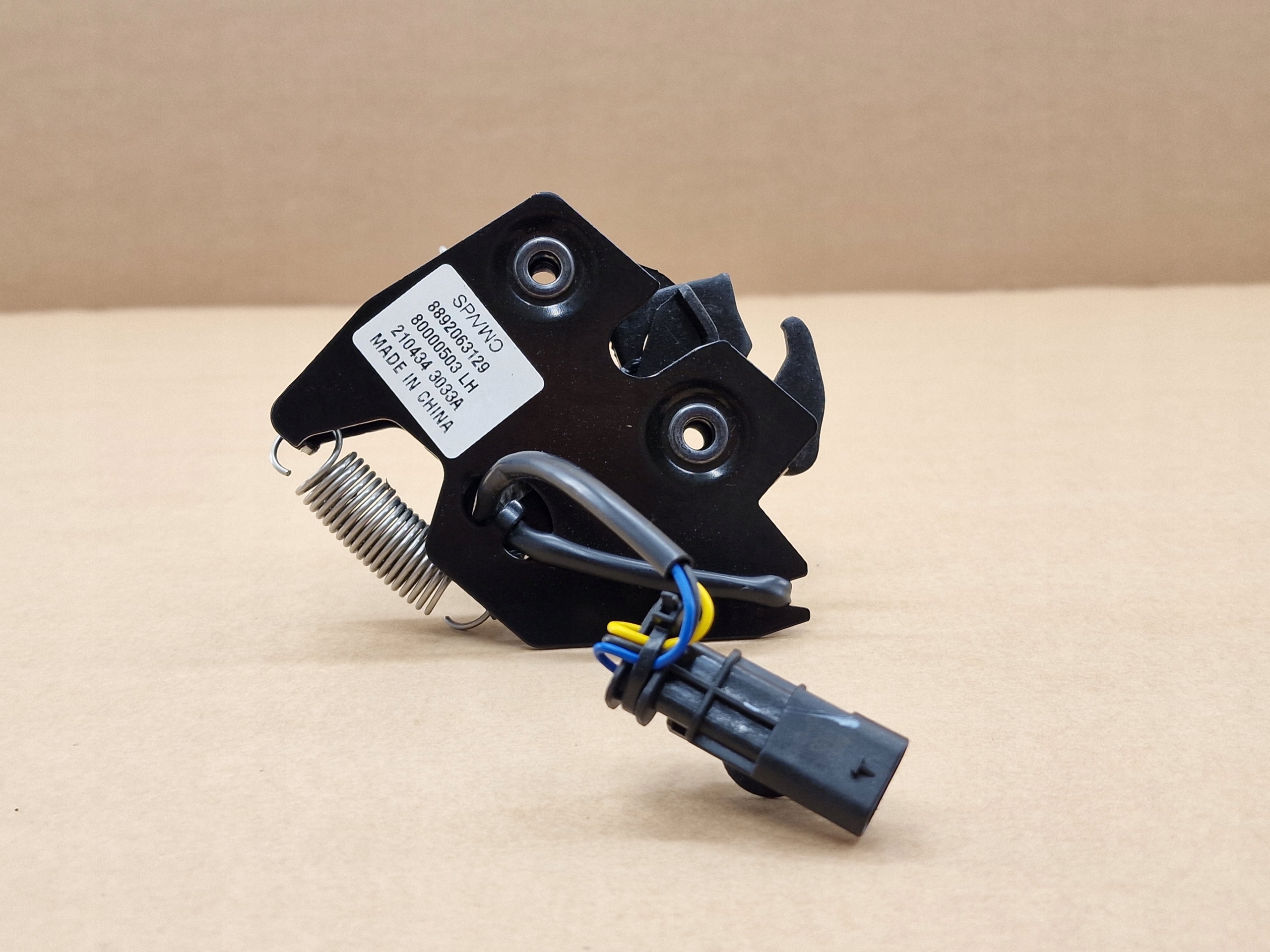 left bonnet latch lock VOLVO EX30 2024