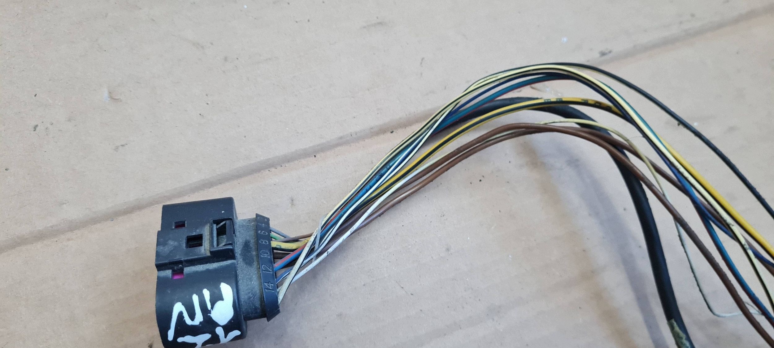 A7 4G connecting spoiler lights front KOSTKA 1J0973737 A6 C7 4G A4 B8 A5 Q5