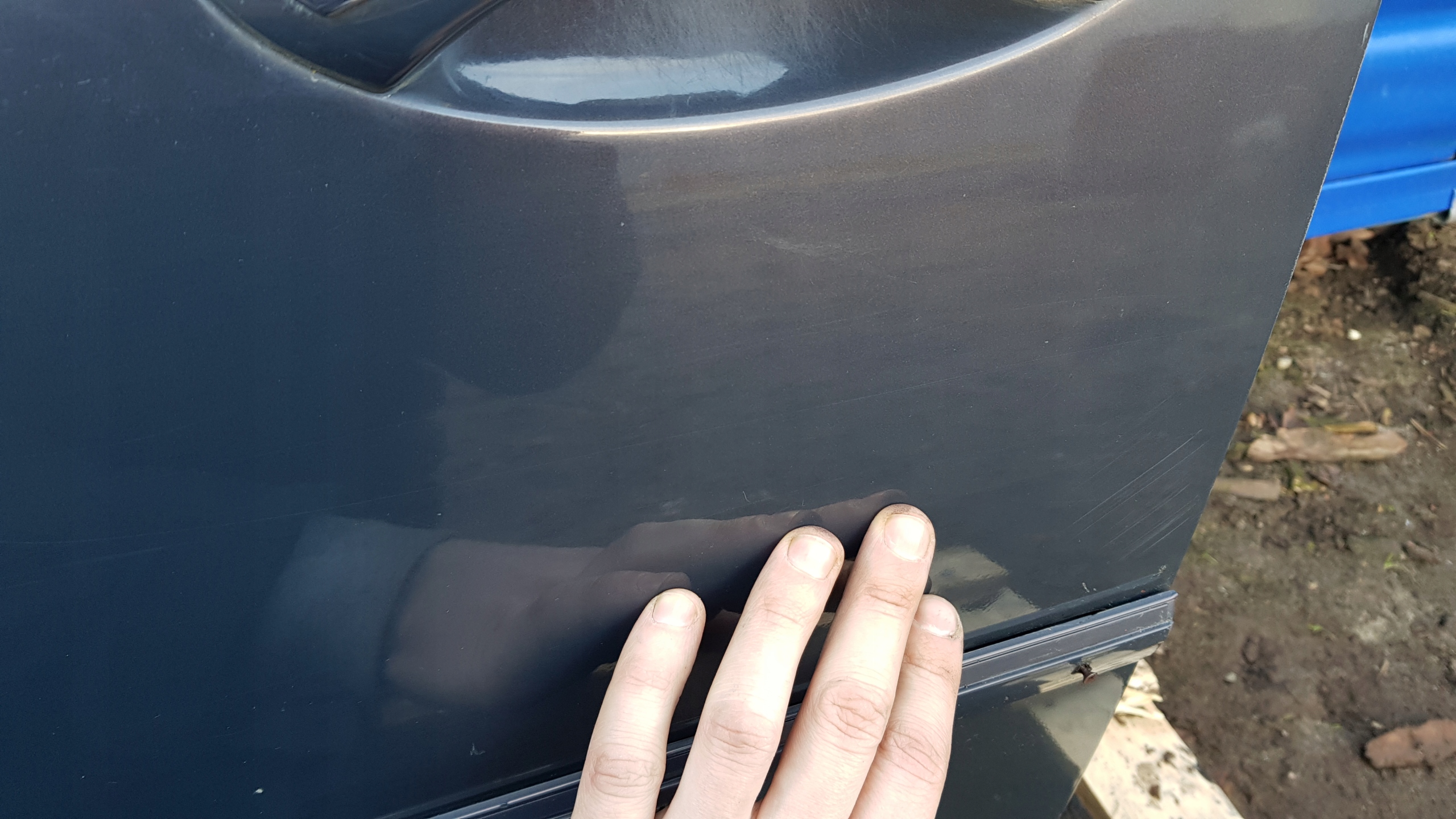 LANCIA THESIS door left front 469/A (unprotected PLAT)