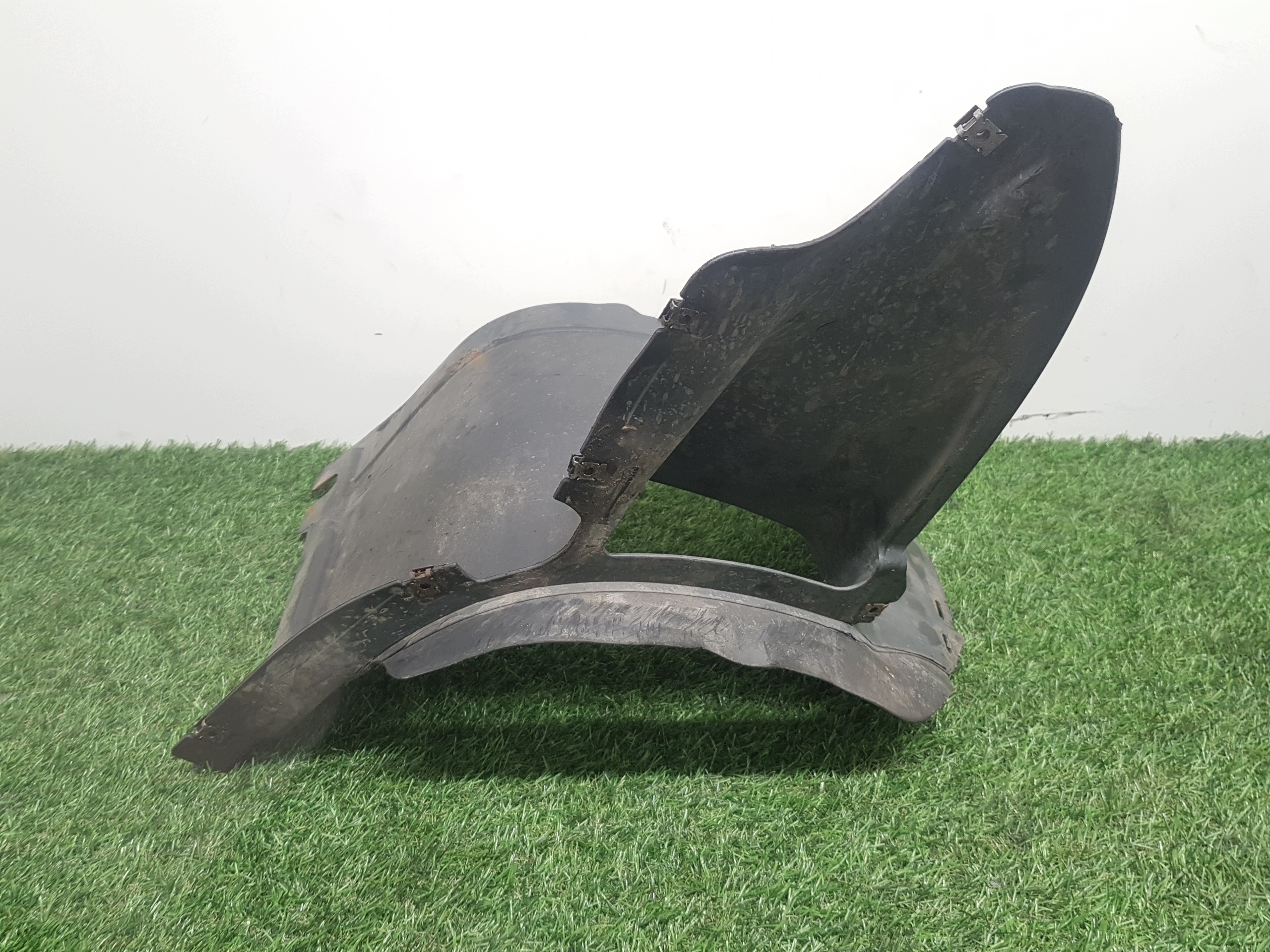 mudguard left front VOLKSWAGEN GOLF 6 1K9805911