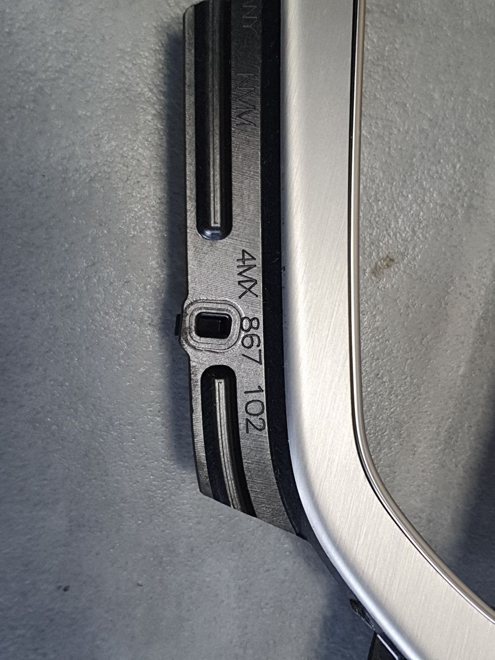 Audi Q7 4M dekor moulding door right front 4M0867102K