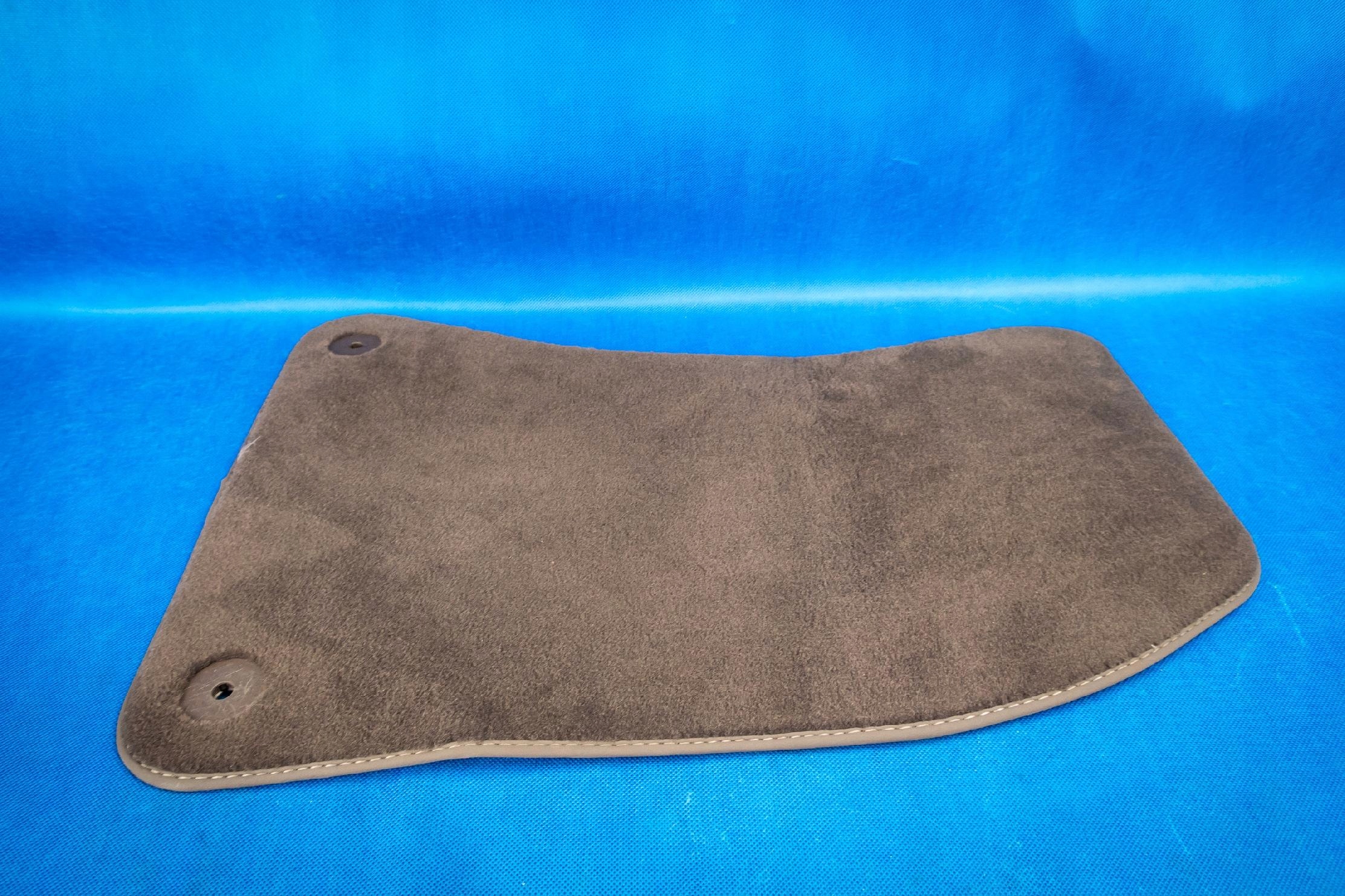 mat right front Audi A8 S8 4H 4H1863720D GU4